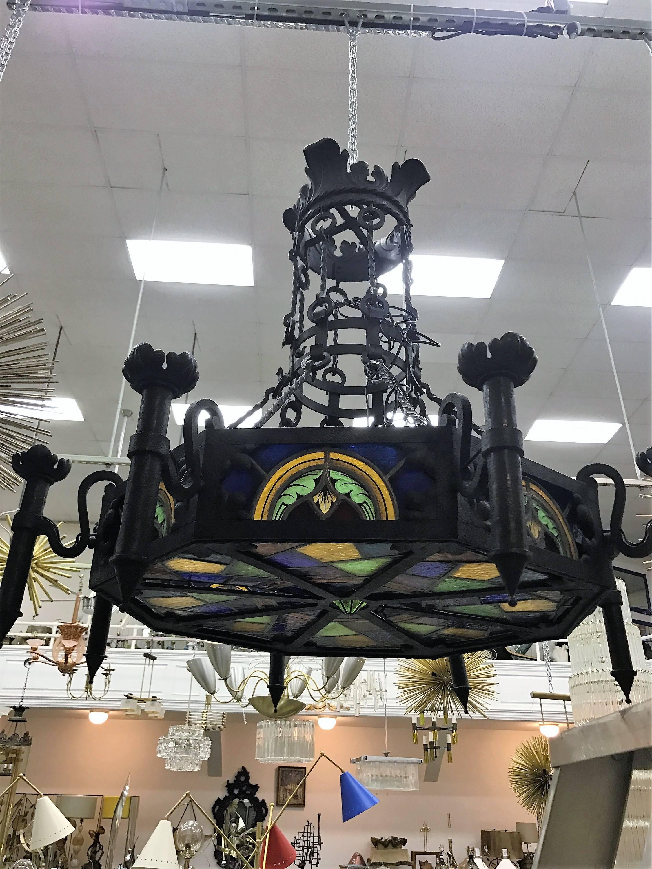 Monumental French 19th Century Gothic Chandelier with Tiffany Style Glass For Sale 2