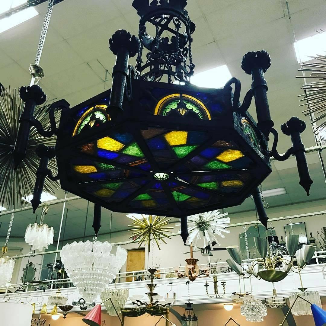 Monumental French 19th Century Gothic Chandelier with Tiffany Style Glass For Sale 5