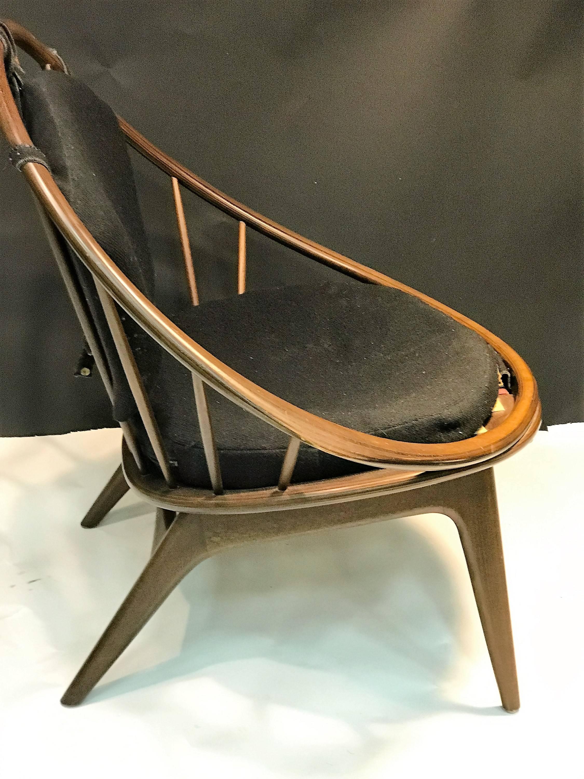 Mid-Century Modern Exceptional Danish Lounge Chair  For Sale