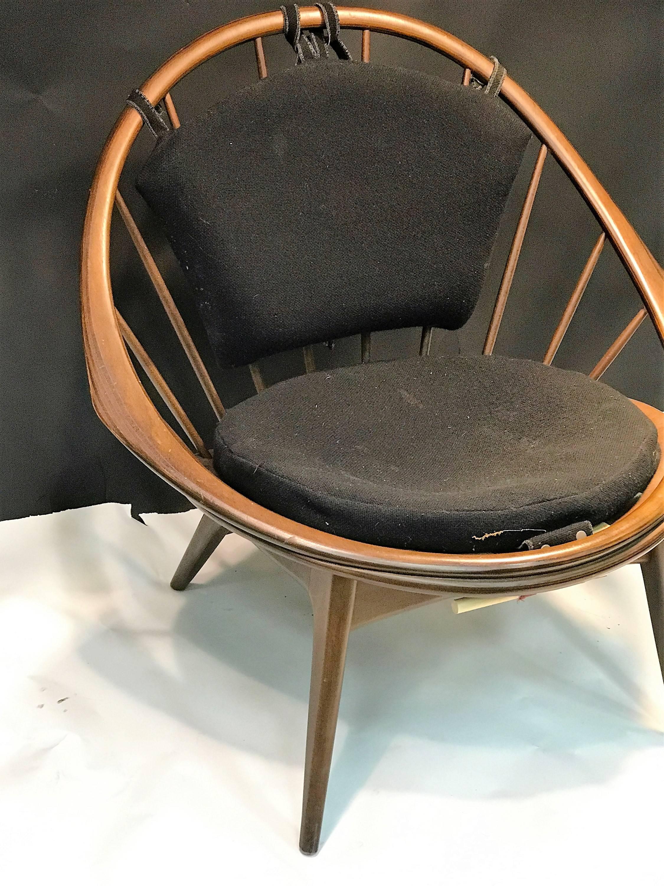 Exceptional Danish Lounge Chair  For Sale 4