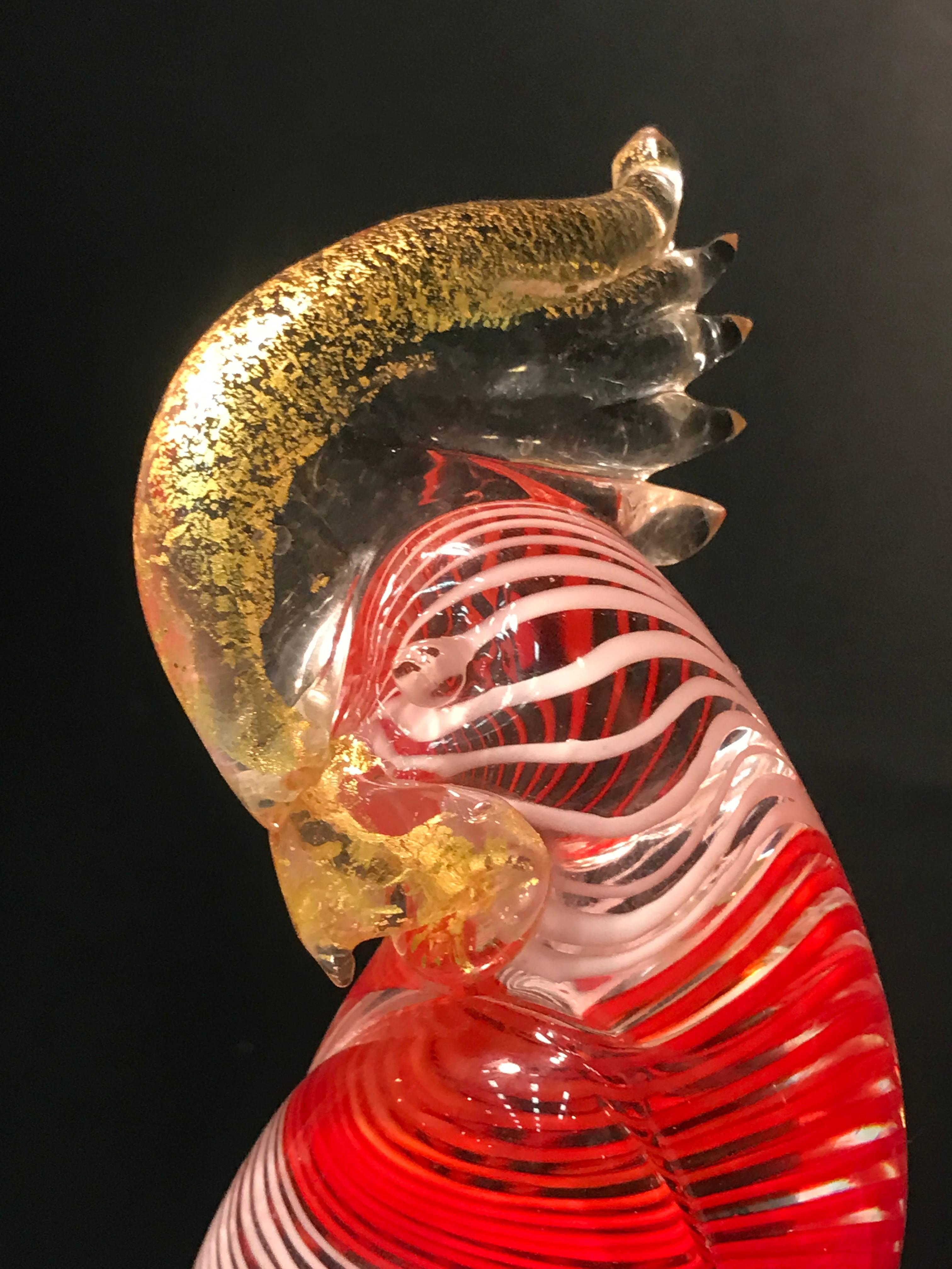 Beautiful Pair of Murano Glass Seguso Luscious Red and White Latticino Birds In Good Condition For Sale In Mount Penn, PA