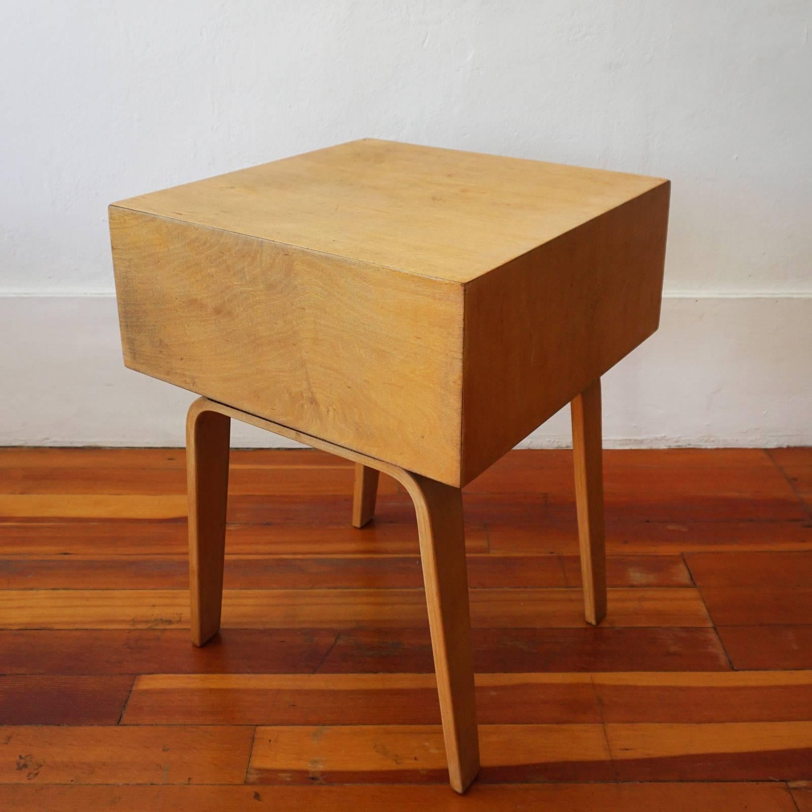 Mid-Century Modern 1950s Clifford Pascoe End Table or Nightstand