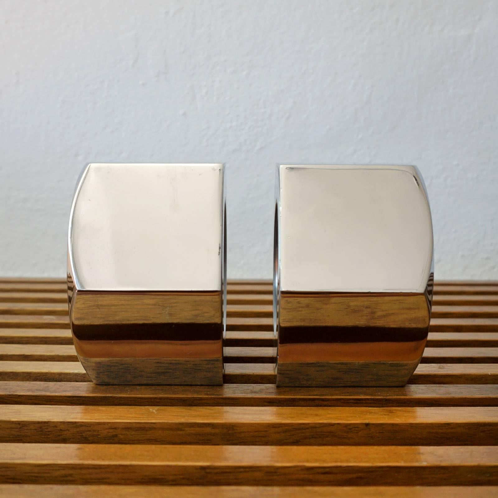 Polished Nickel Nut Bookends by Design Line In Good Condition In San Diego, CA