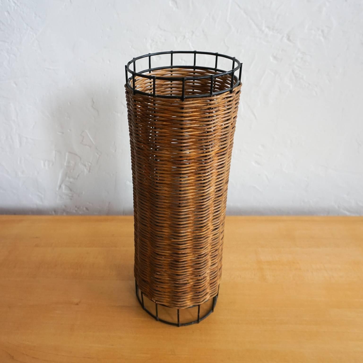 Mid-Century Modern Mid-Century Reed and Iron Cylinder Lamp