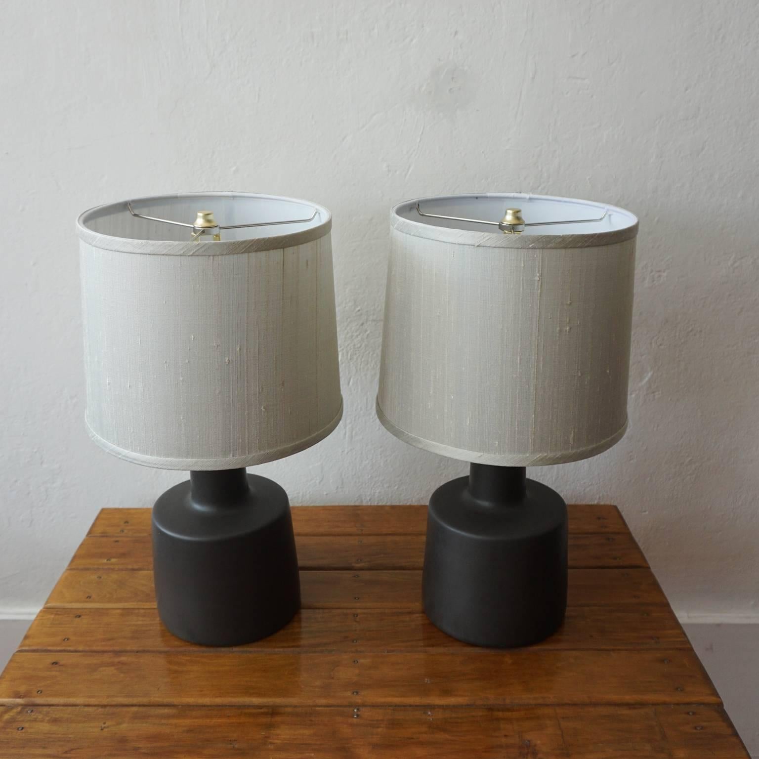 Mid-Century Modern Pair of Jane and Gordon Martz Ceramic Table Lamps