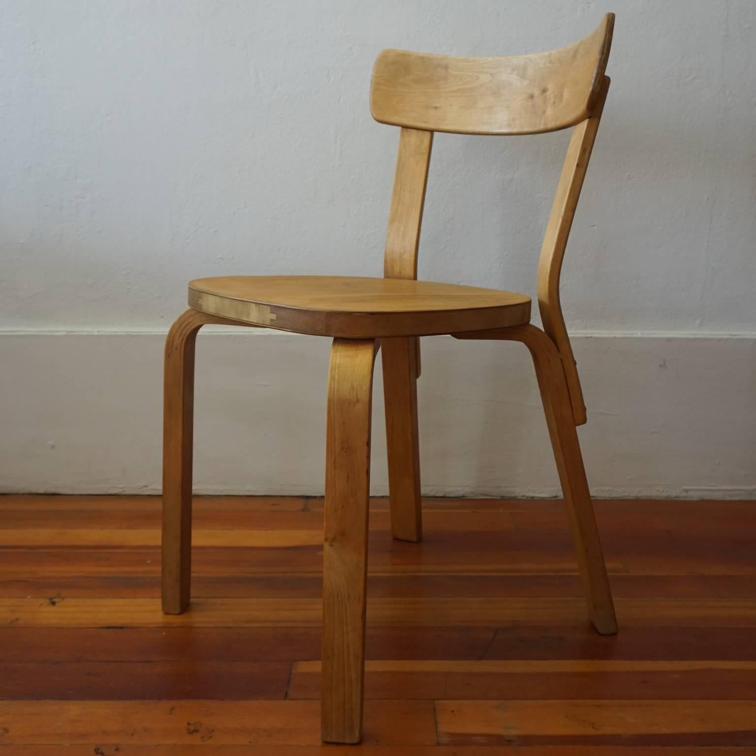 Mid-Century Modern Pair of Alvar Aalto Chairs 69