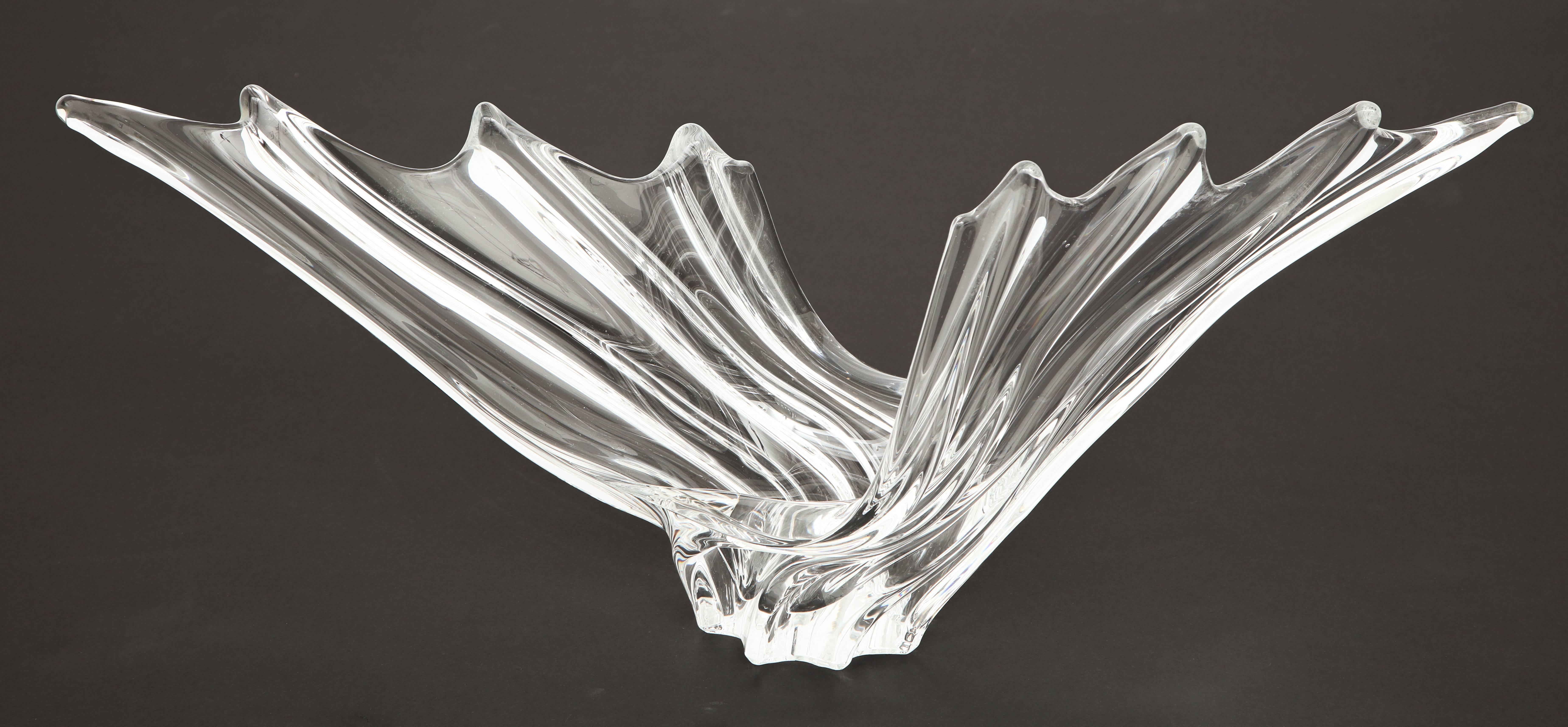 Late 20th Century French Vannes Crystal Bowl with Flared Winged Design