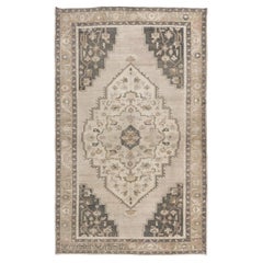 Tapis d'Oushak turc brun clair vintage