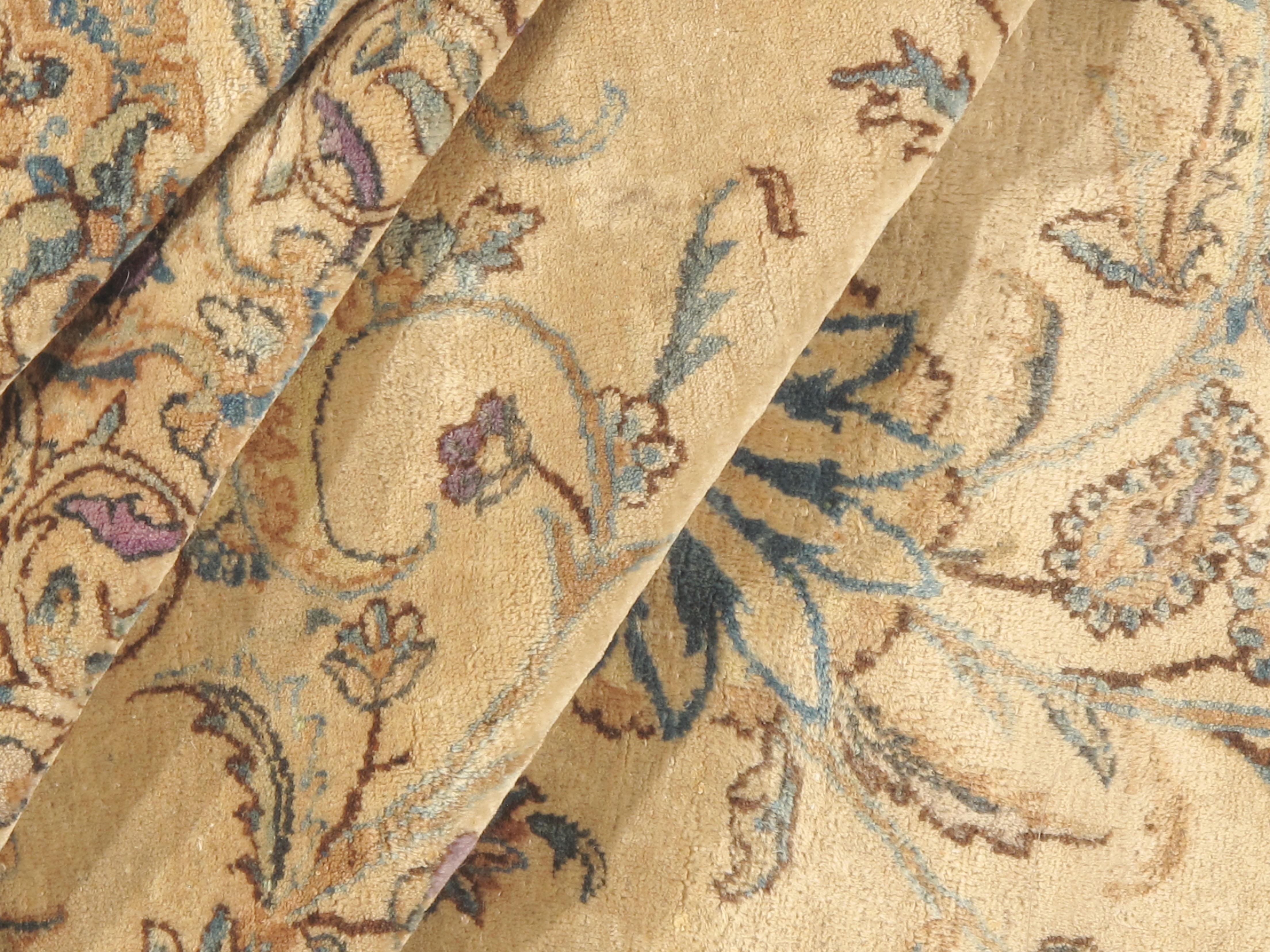 Tappeto persiano Kirman beige oversize d'epoca, circa 1920, 13'8 x 19'5 in vendita 13