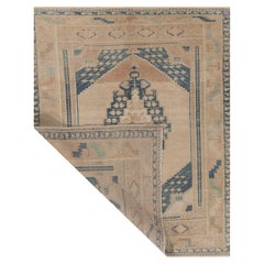 Alfombra vintage de lana turca Oushak de color beige, anudada a mano, de alrededor de 1940, de 3'6 x 4'1