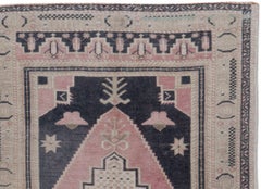 Alfombra vintage de estilo Oushak, de lana, anudada a mano, en tonos azul turco y rosa, de alrededor de 1940, de 3'4 x 5'6