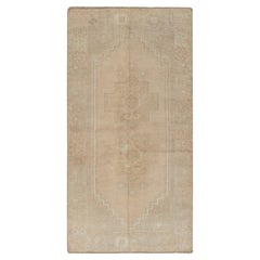 Tappeto vintage Oushak turco color cammello, annodato a mano, risalente al 1940 circa, 3'6 x 6'7