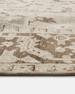 Tapis oriental vintage en laine, datant des années 1920 environ, de couleur ivoire discret, noué à la main, 8'4 x 11'4