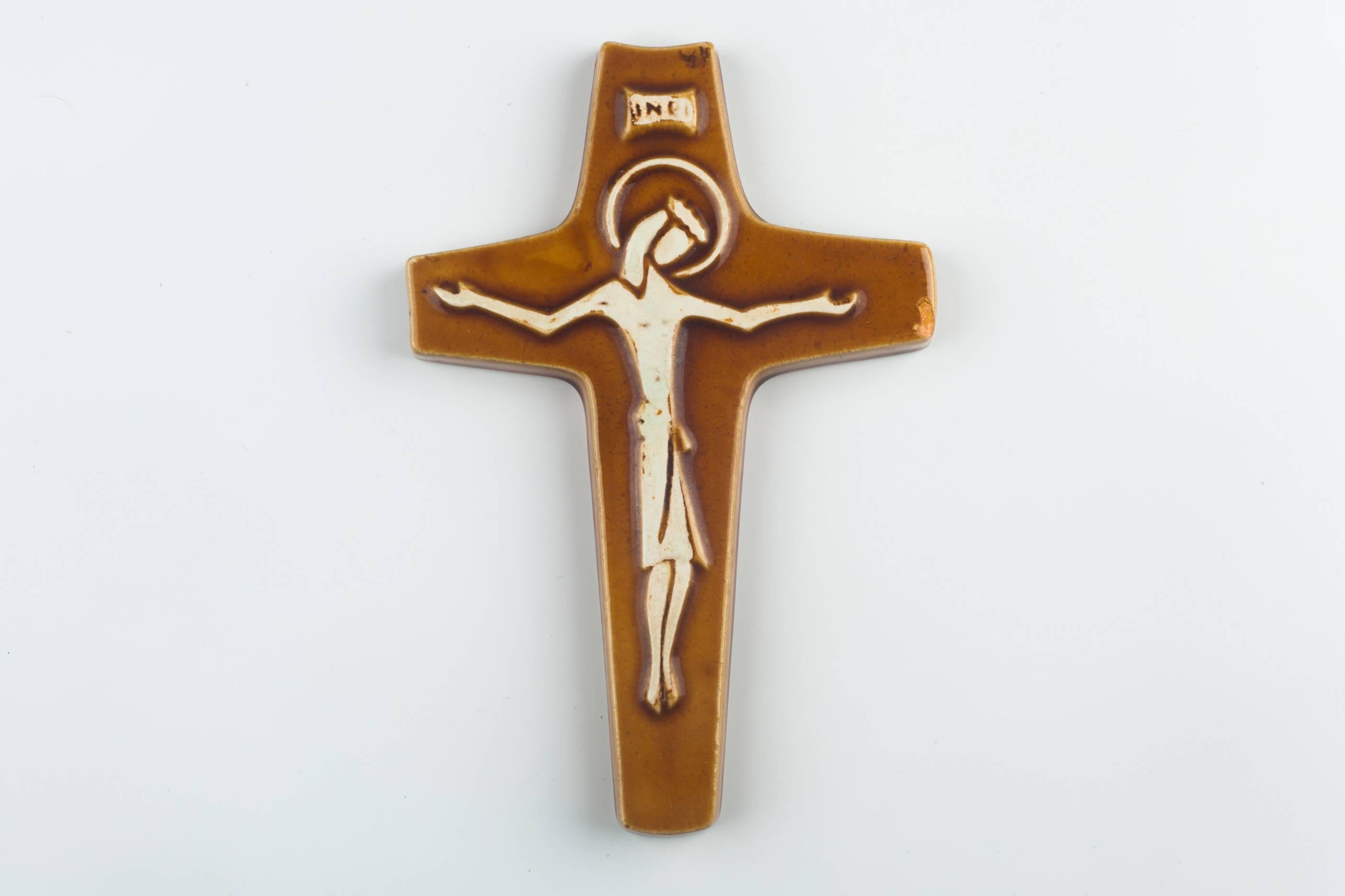 Mid-Century Modern Wall Cross, Brown, White Painted Ceramic, Handmade in Belgium, 1960s For Sale