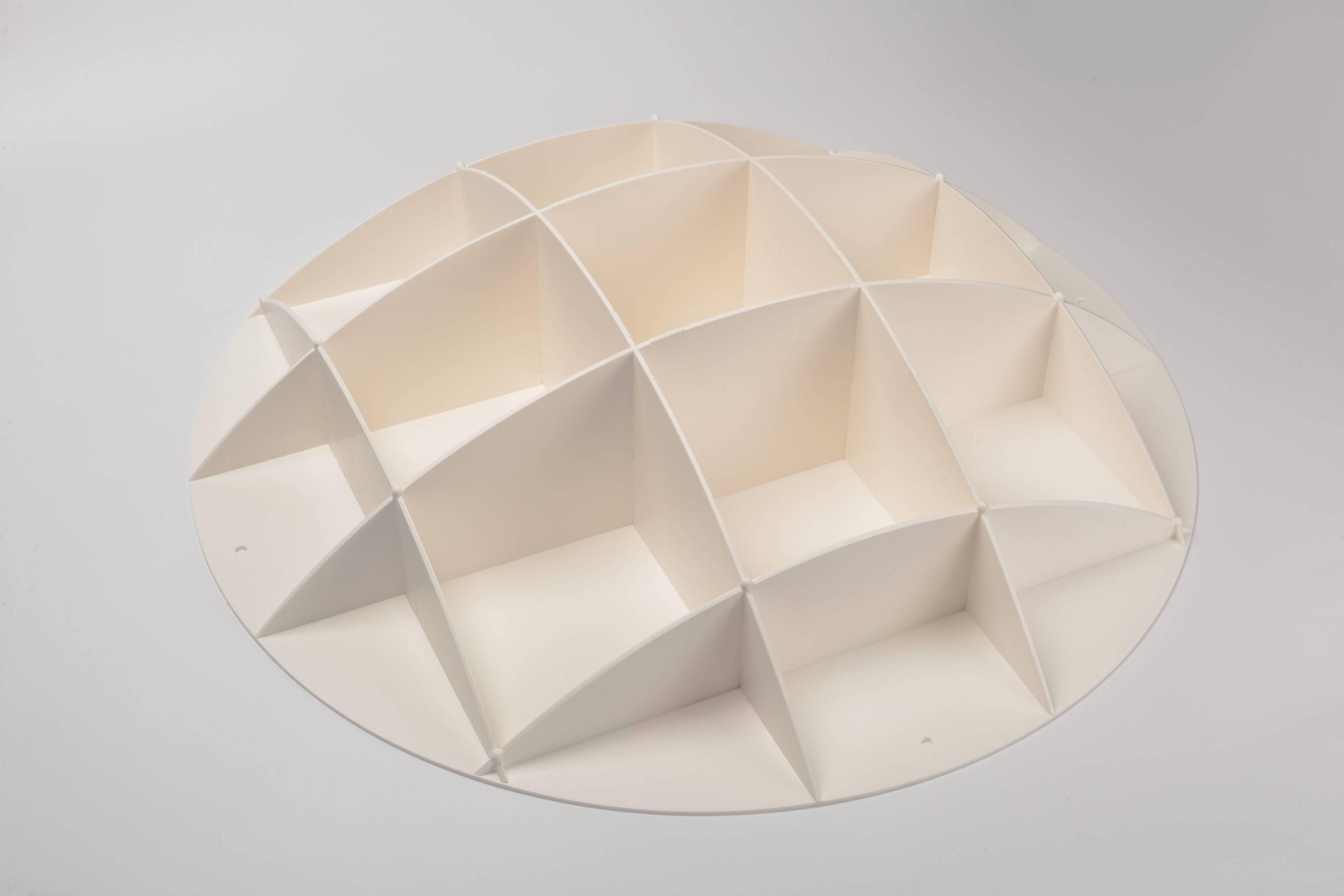 Round Shelves in White Plastic, Space Age Numbered Limited Edition, Germany 2004 In Excellent Condition In Chicago, IL