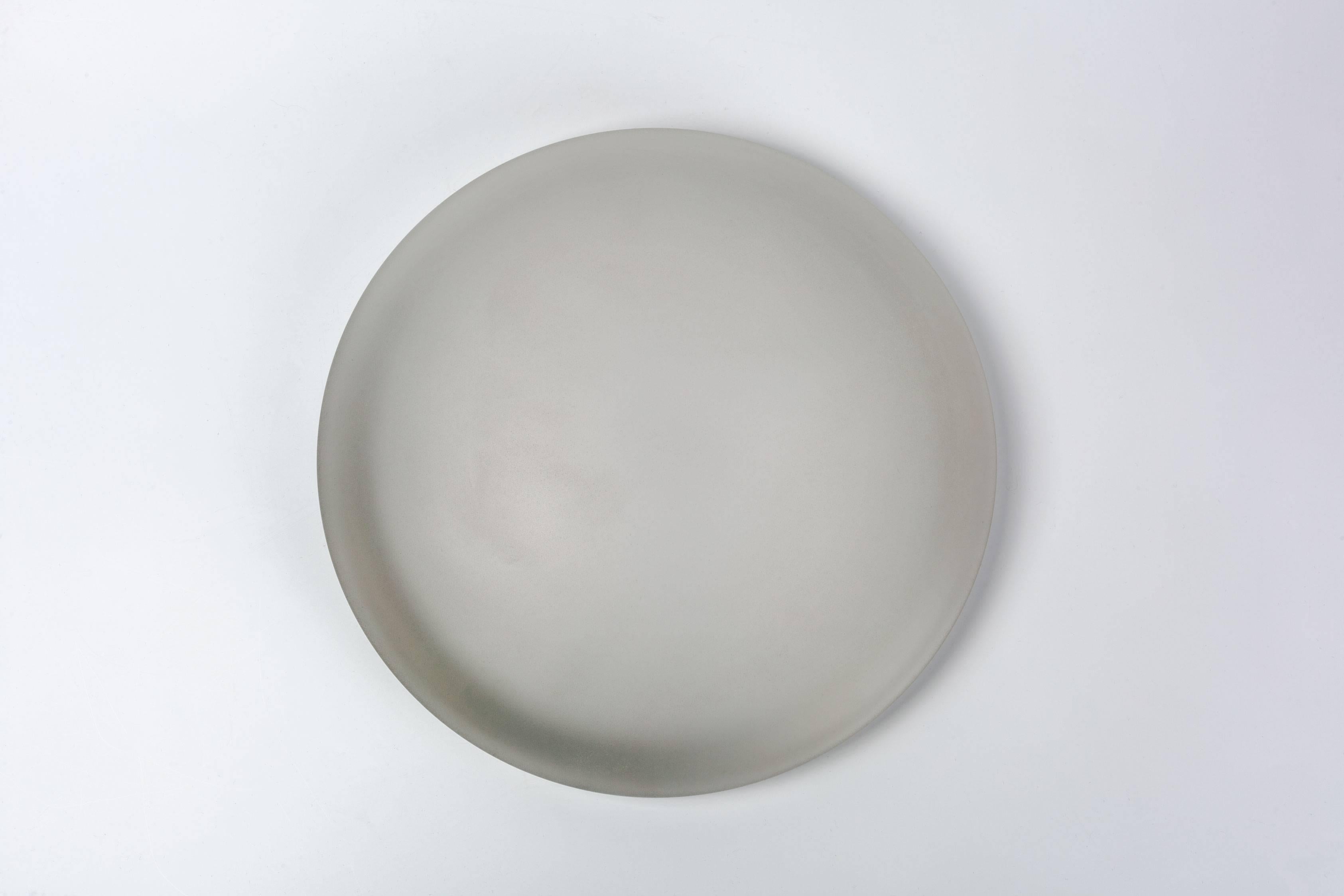 Italian Murano Glass Box by Cenedese, White Satin Scavo Textured Surface, 1970s In Good Condition For Sale In Chicago, IL