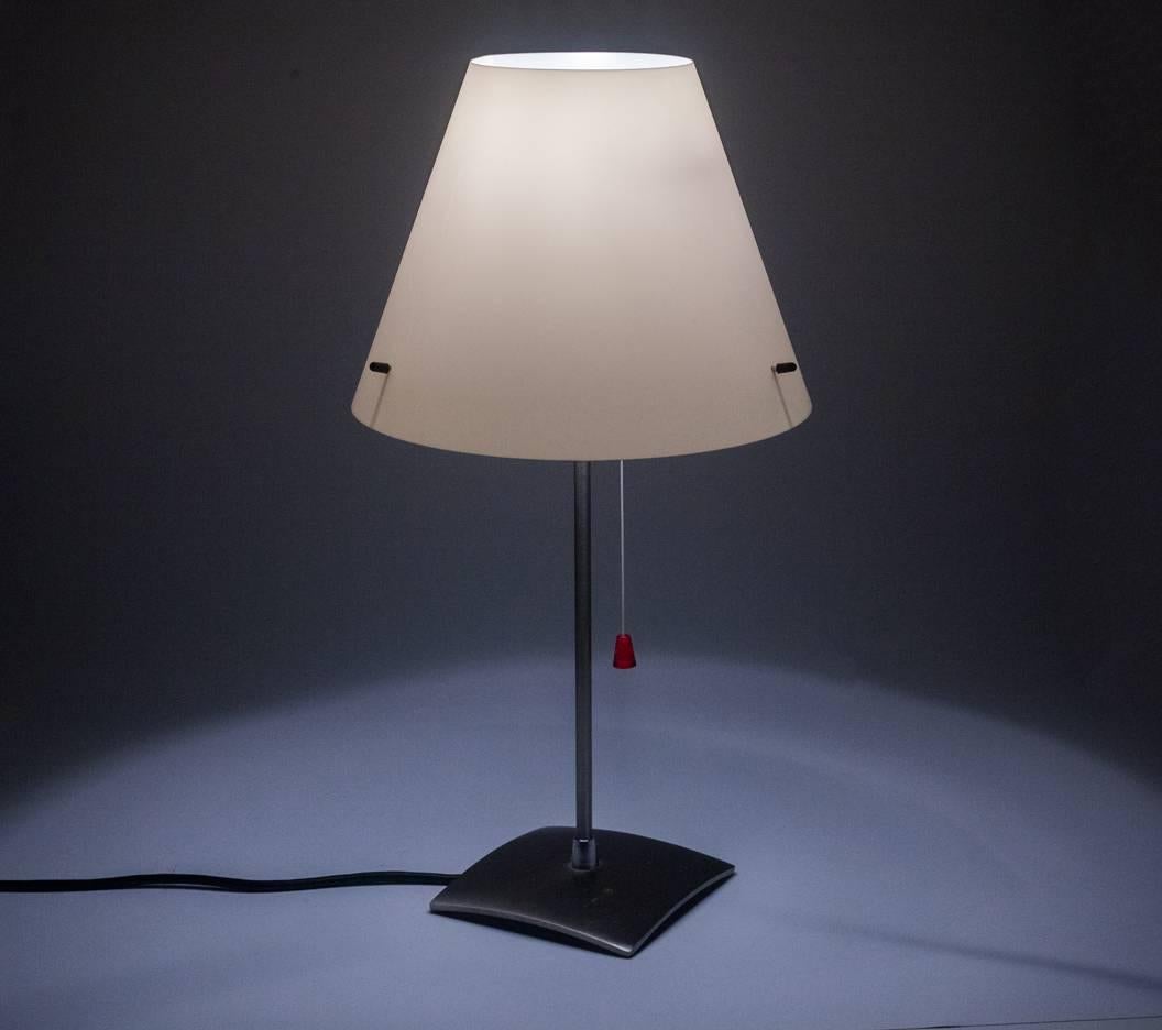 Minimalist Artemide Table Lamp by Orni Halloween