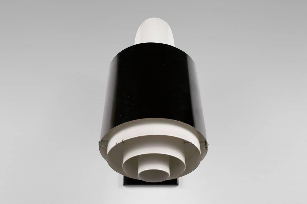 Midcentury French Wall Lamp Jackfluor by Novalux, Black and White Metal, 1950s In Excellent Condition For Sale In Chicago, IL