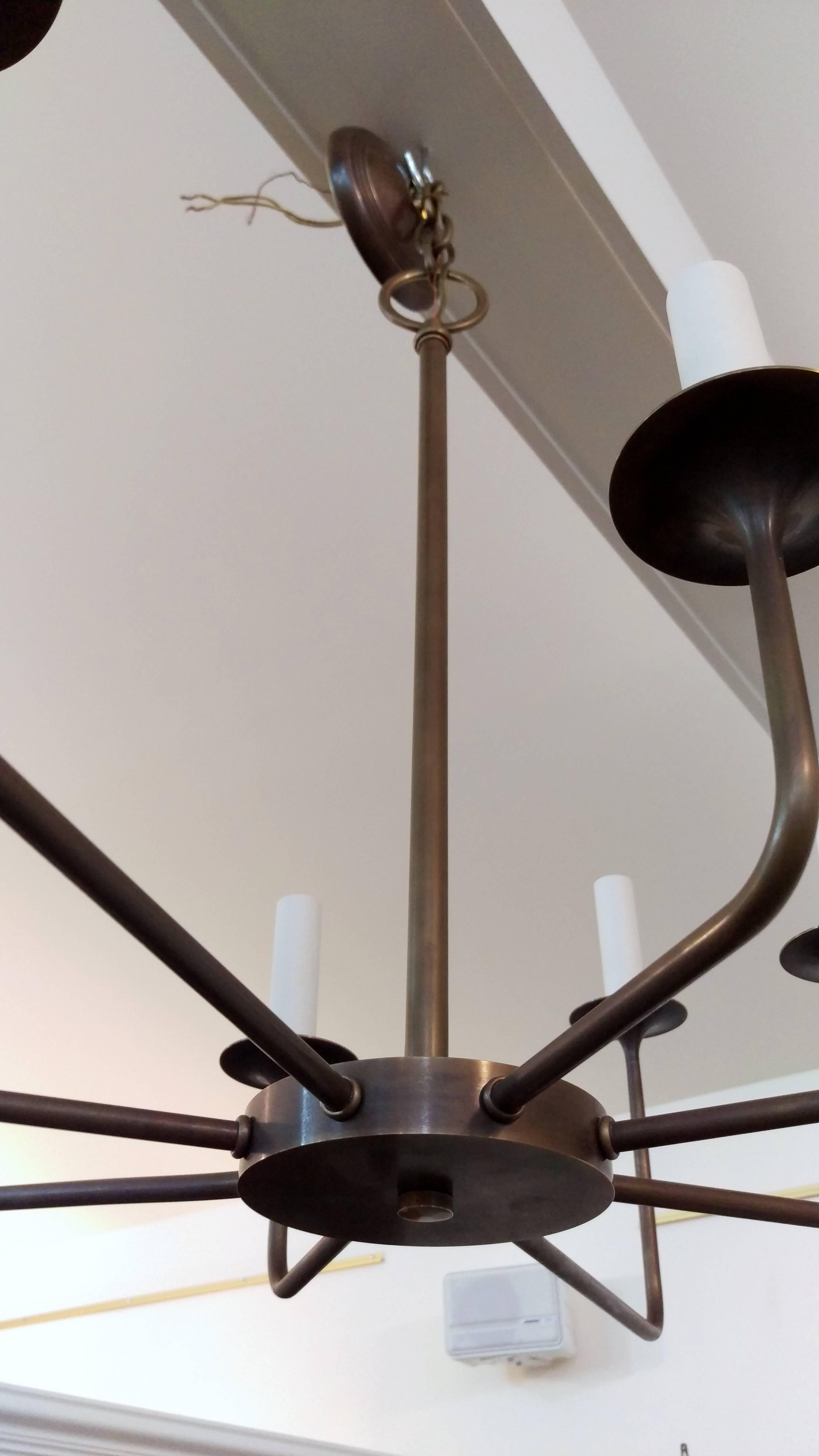 Modern 1970s Chapman Eight-Arm Chandelier, Offered by La Porte In Good Condition For Sale In Southampton, NY
