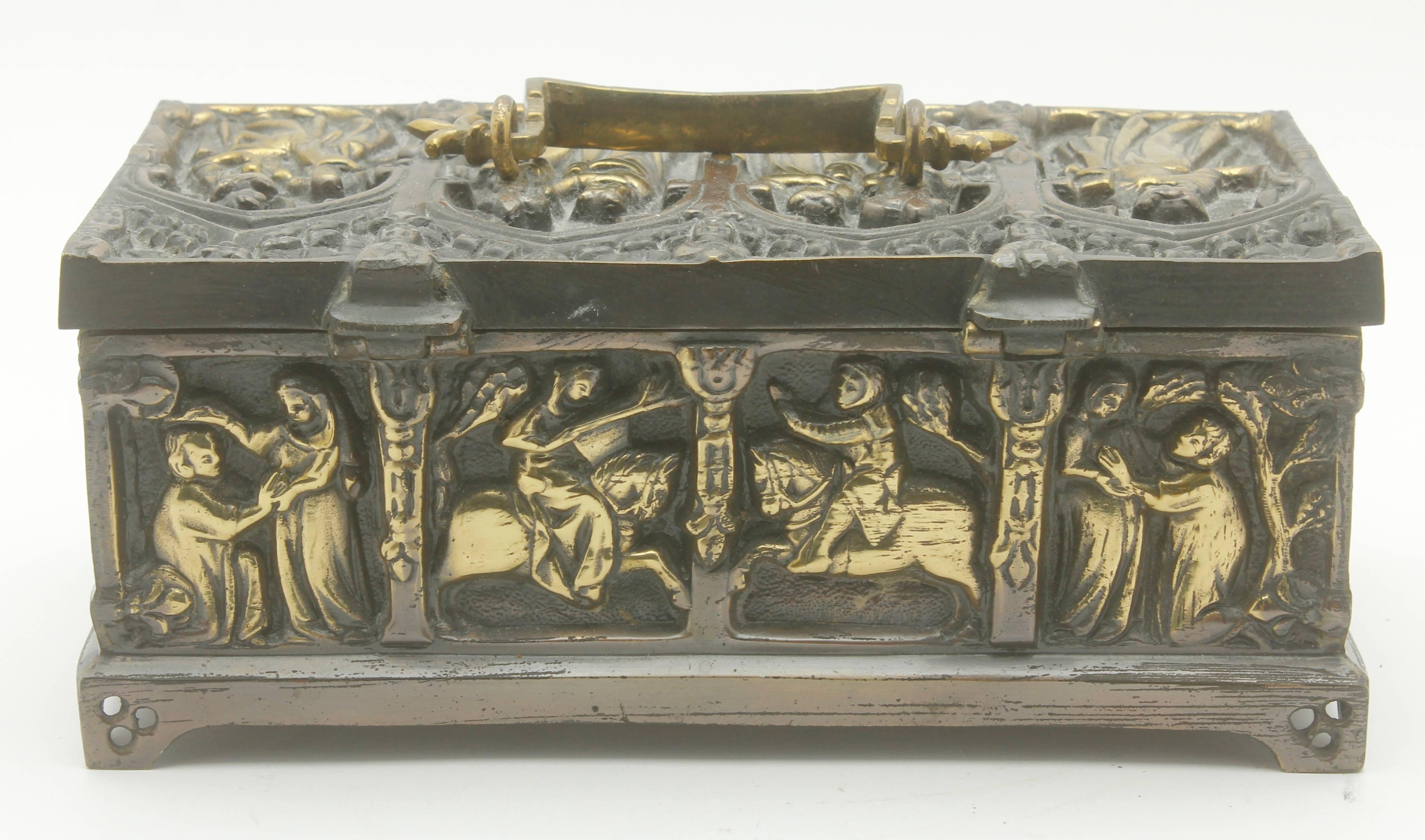 French Bronze Jewelry Casket, Cast Gilt Bronze and Panels of Medieval Scenes In Good Condition In Verviers, BE