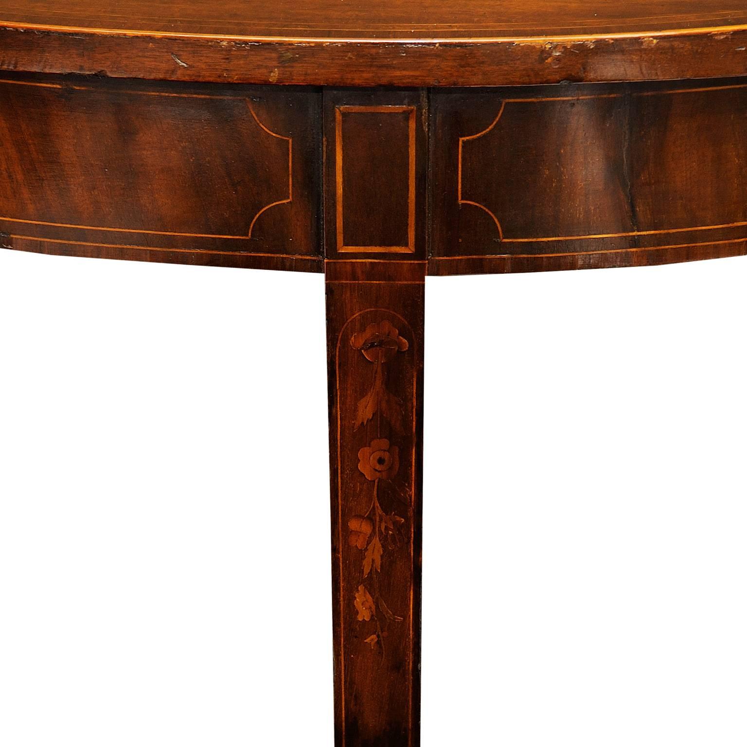 Late 18th Century Pair of Large 18th Century Irish Mahogany Demilune Side Tables, circa 1780 For Sale