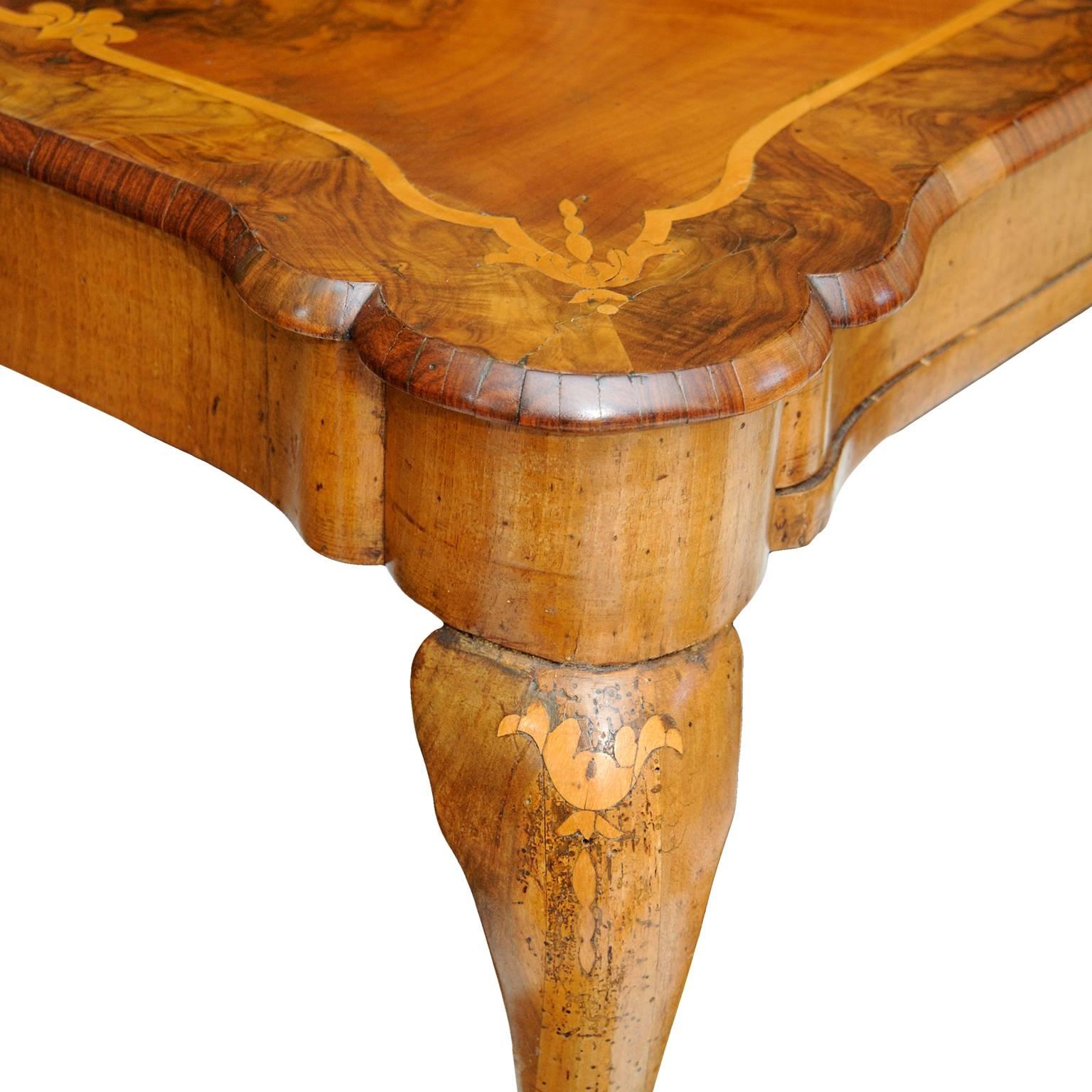 Wood Italian Mid-18th Century Inlayed Cabriole Leg Centre or Side Table, circa 1760 For Sale