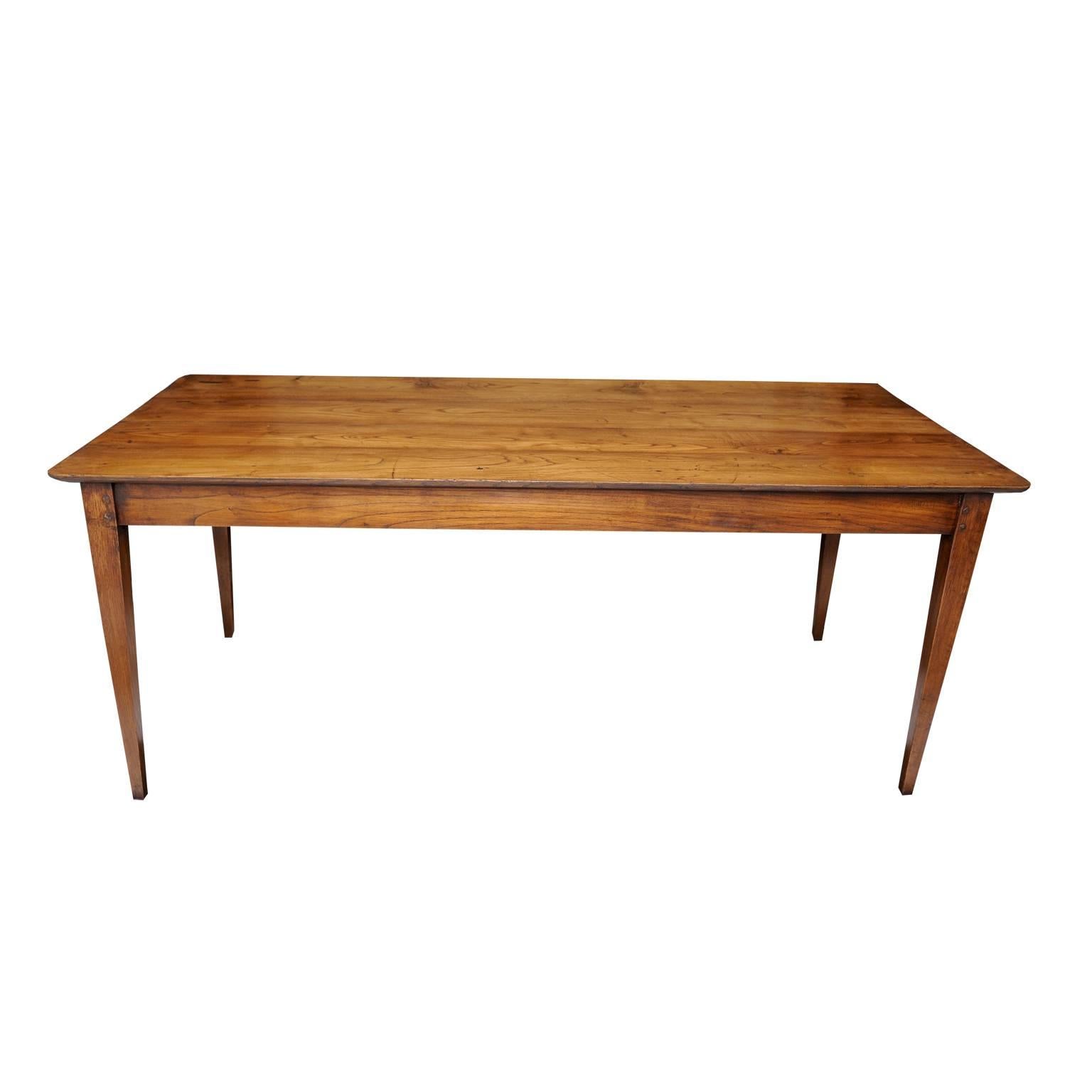 French 19th Century Chestnut Provincial Farmhouse Table, circa 1820 For Sale