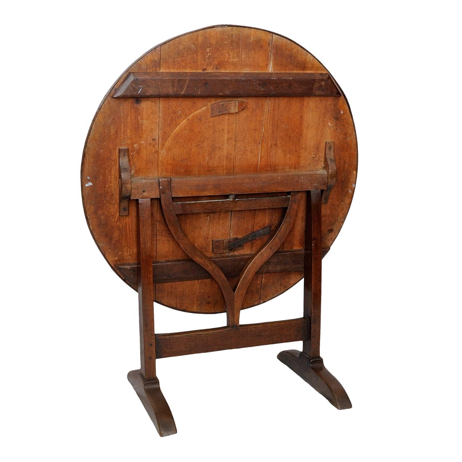 Mid-19th Century French Oak and Pine Wine Tasting Table, circa 1840 1