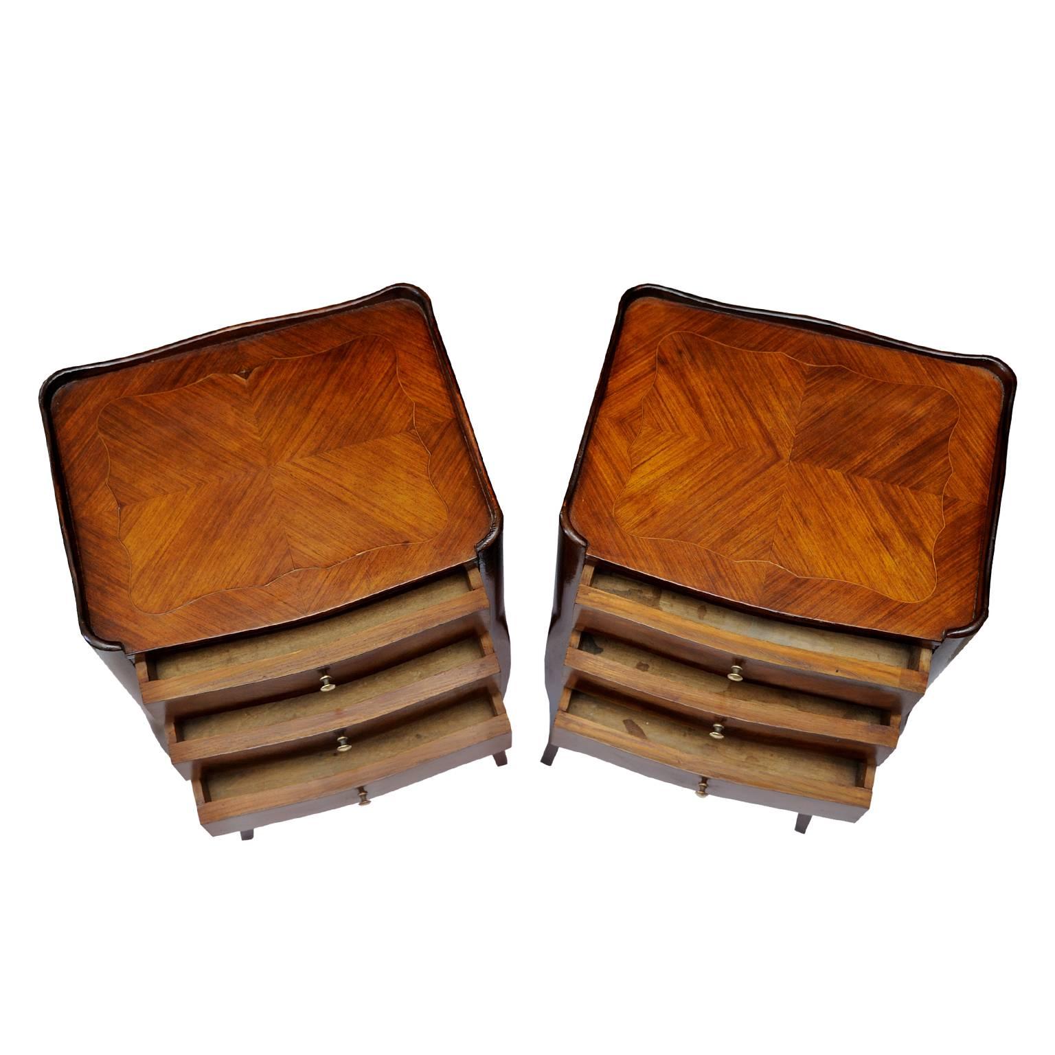This is a really rather charming pair of late 19th century, Louis XV style Kingwood and mahogany side/bedside tables both displaying a beautiful rich color, each with three drawers and tray tops, circa 1890.