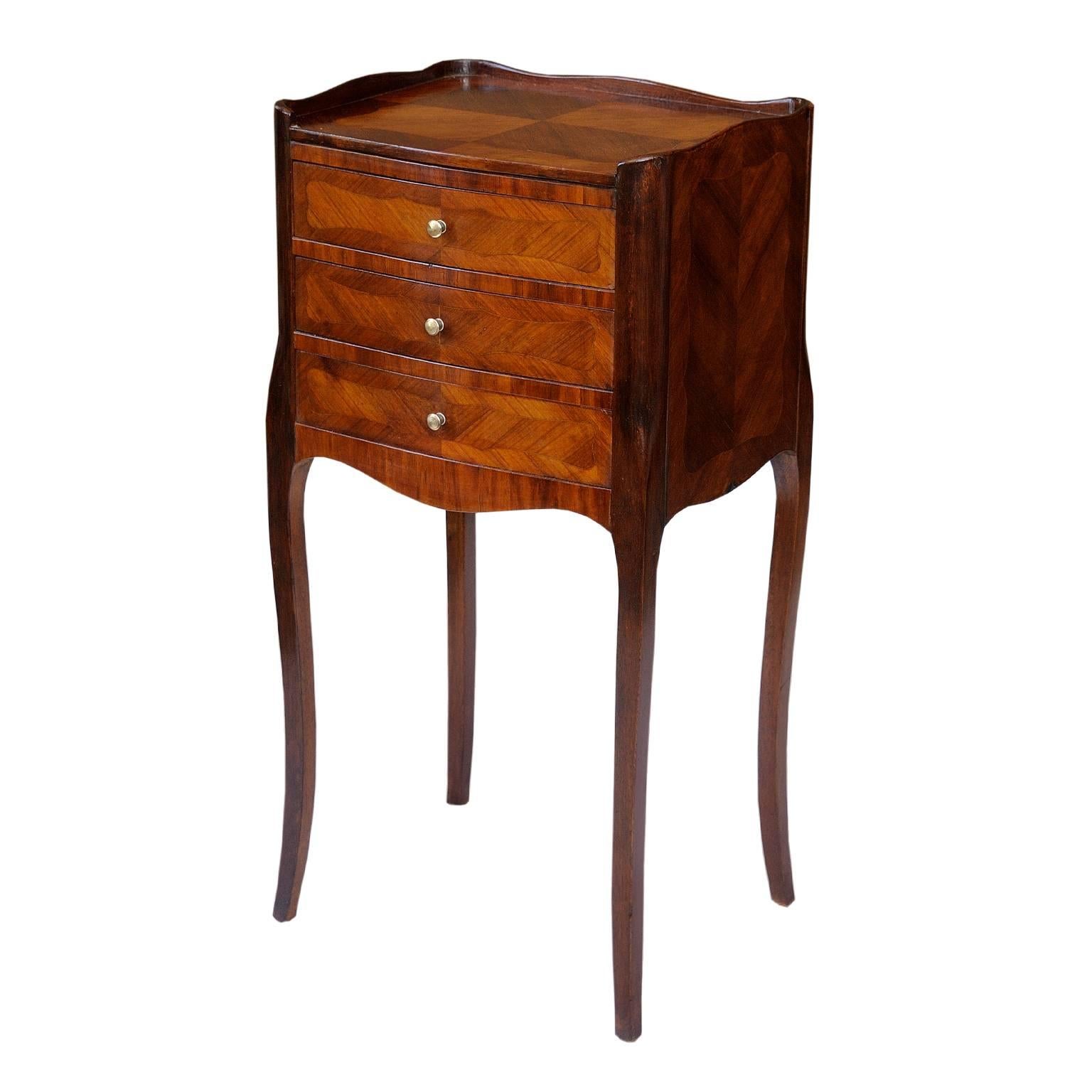 French Pair of Louis XV Style Kingwood and Mahogany Side/Bedside Tables, circa 1890 For Sale