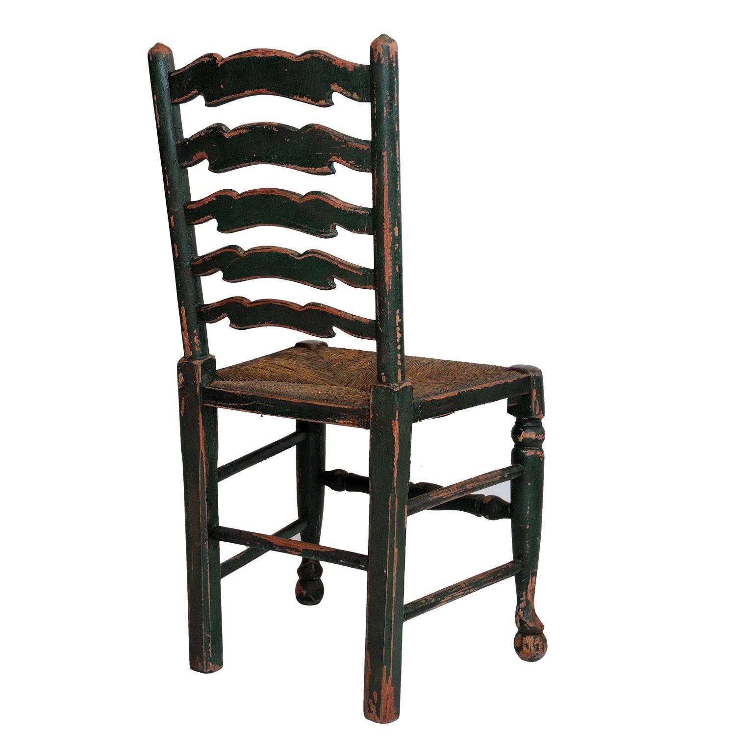Hand-Painted Set of Six English Oak Painted Mid-19th Century Ladder Back Chairs, circa 1860 For Sale
