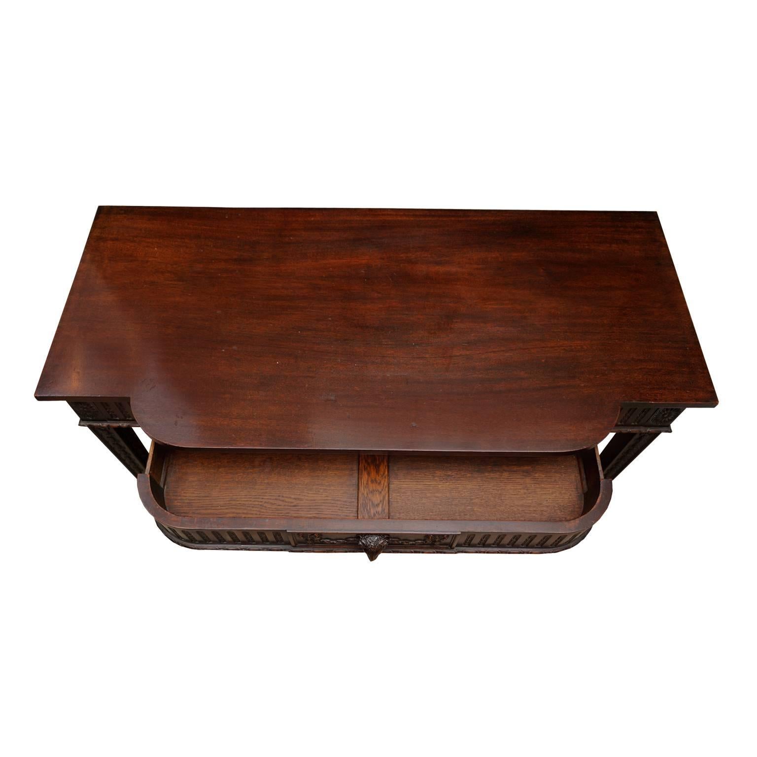 High Victorian Mid-18th Century Irish Style Mahogany Serving/Side Table, circa 1880 For Sale