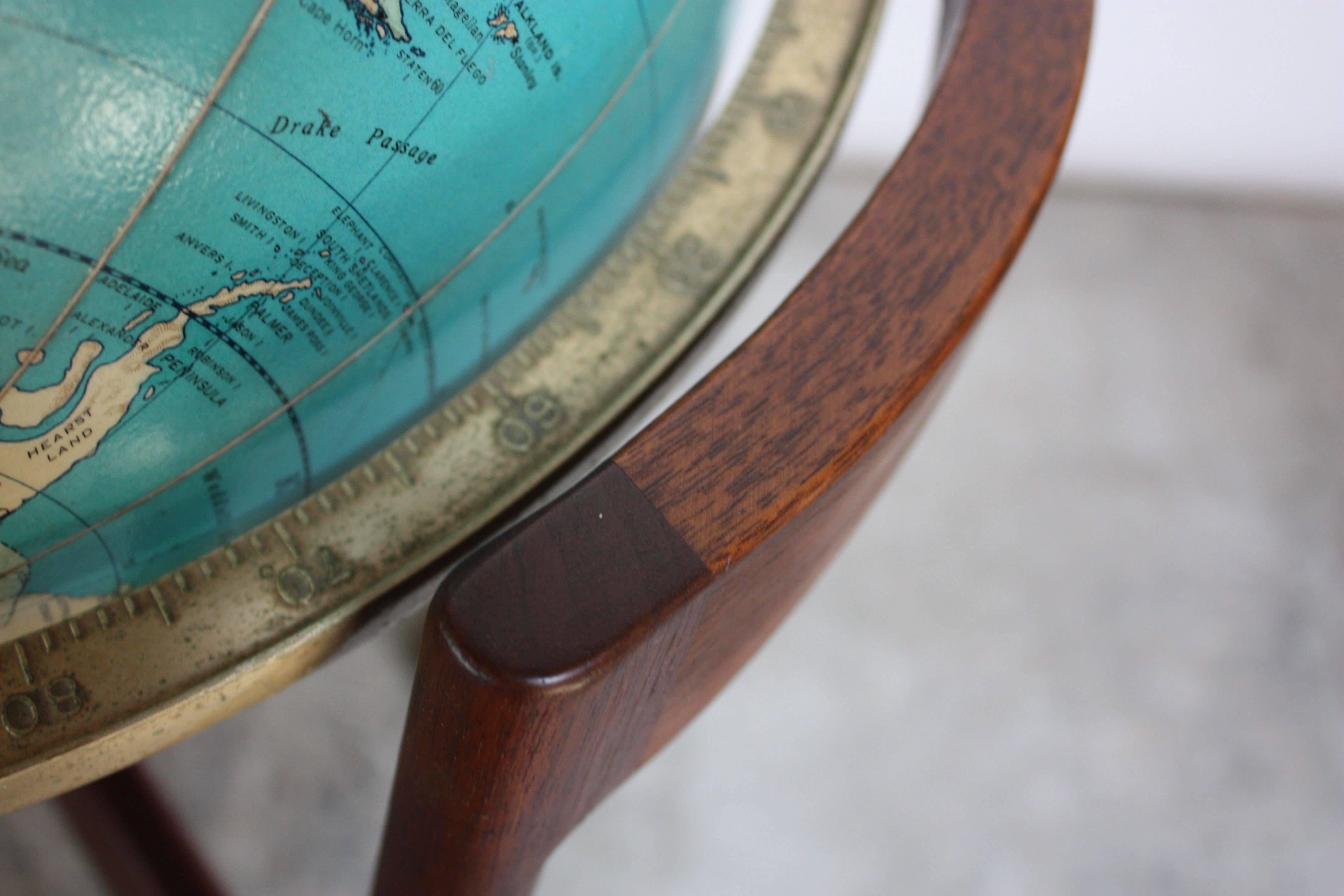 Jens Risom Sculptural Walnut Globe Stand on Casters In Good Condition In Brooklyn, NY