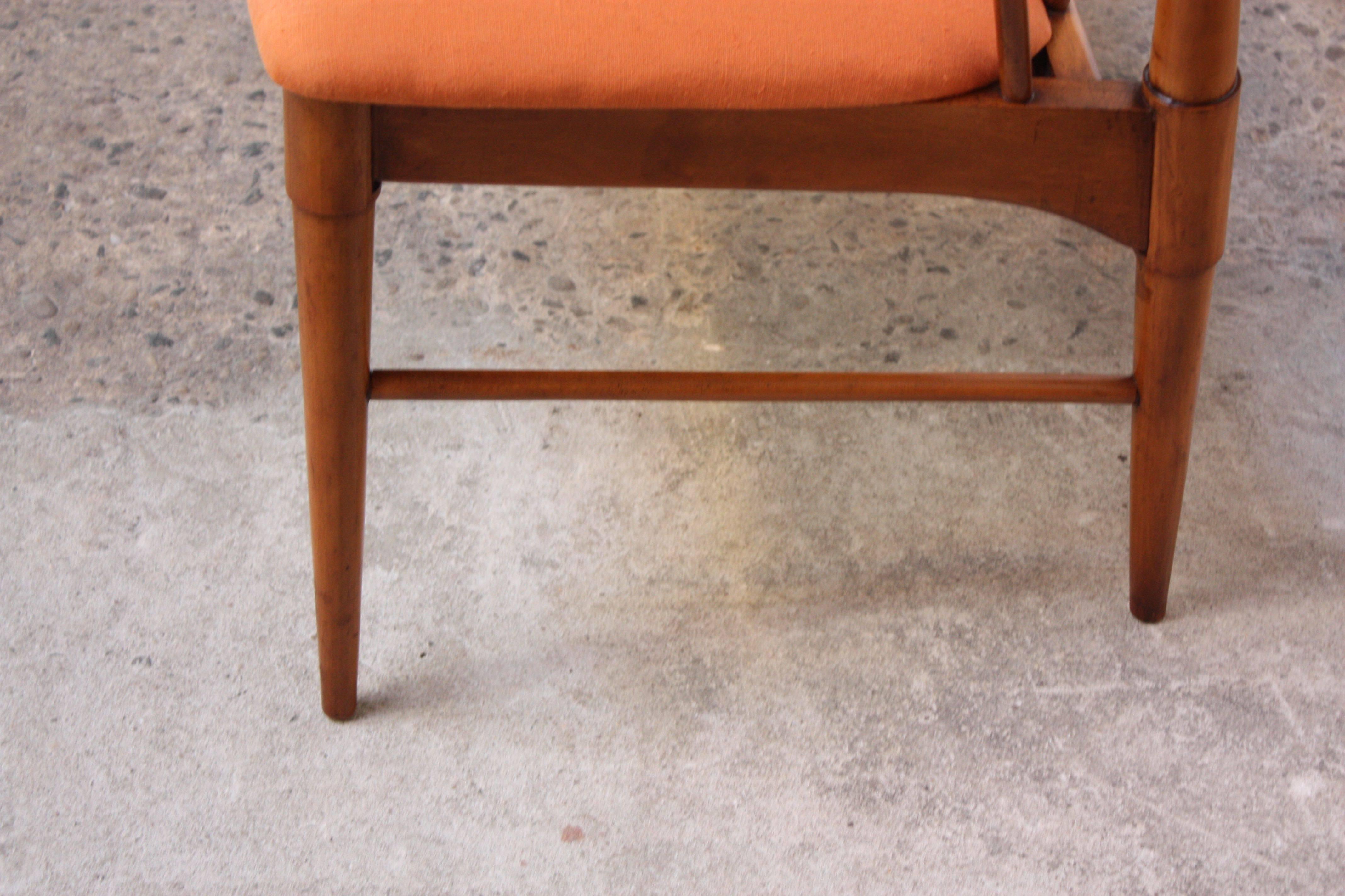 Mid-20th Century Mid-Century Modern Spindle Back Bench