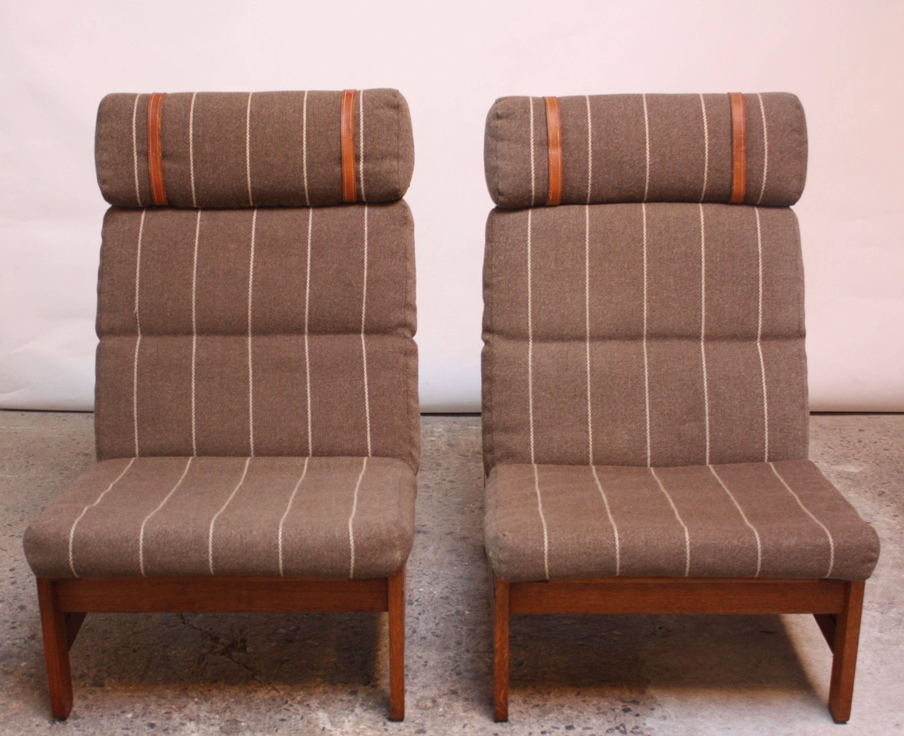 Pair of Danish Modern Safari-Style Lounge Chairs by Borge Mogensen In Good Condition In Brooklyn, NY
