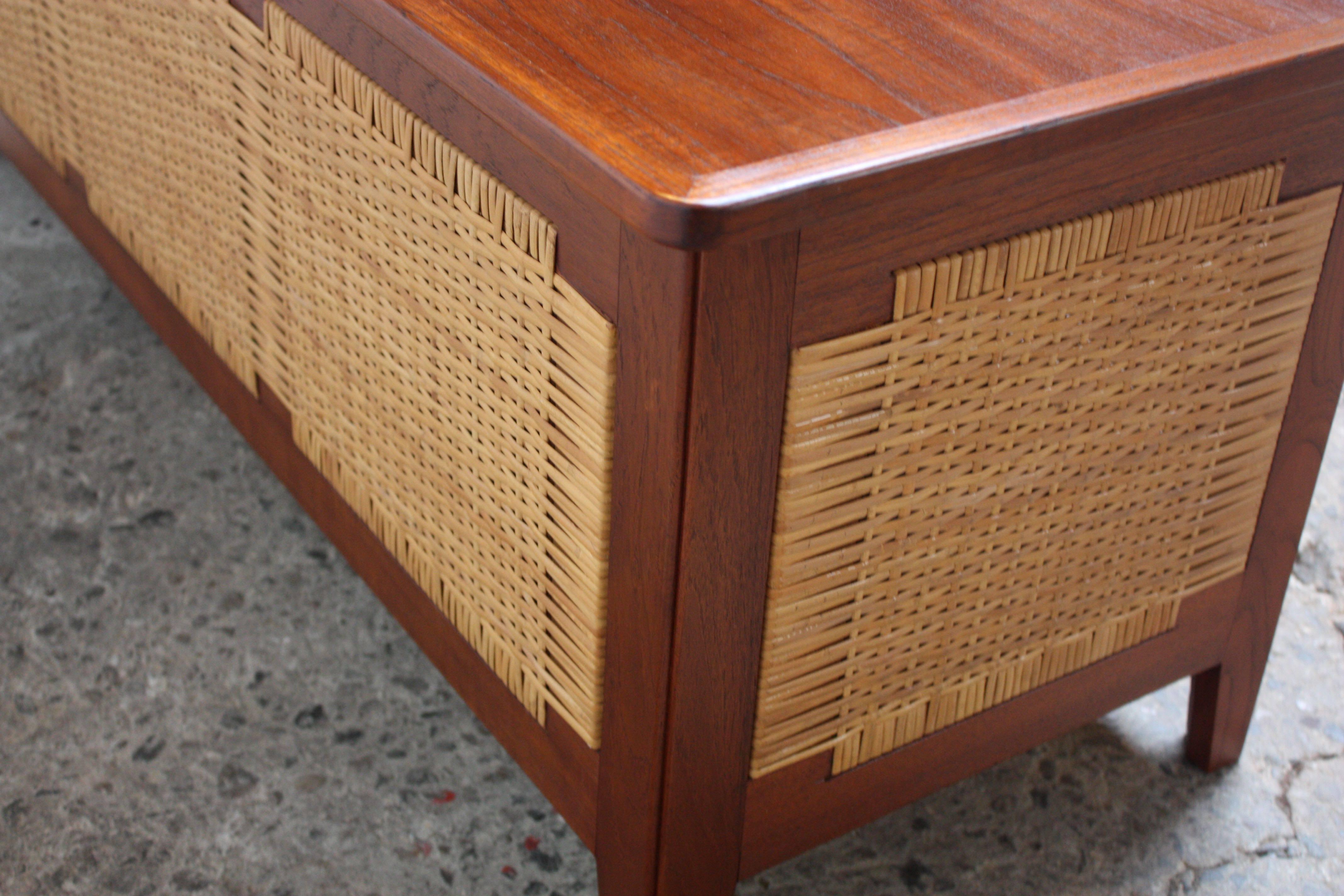 Larger Poul Hundevad Blanket Chest Model PH52 in Solid Teak and Cane In Excellent Condition In Brooklyn, NY