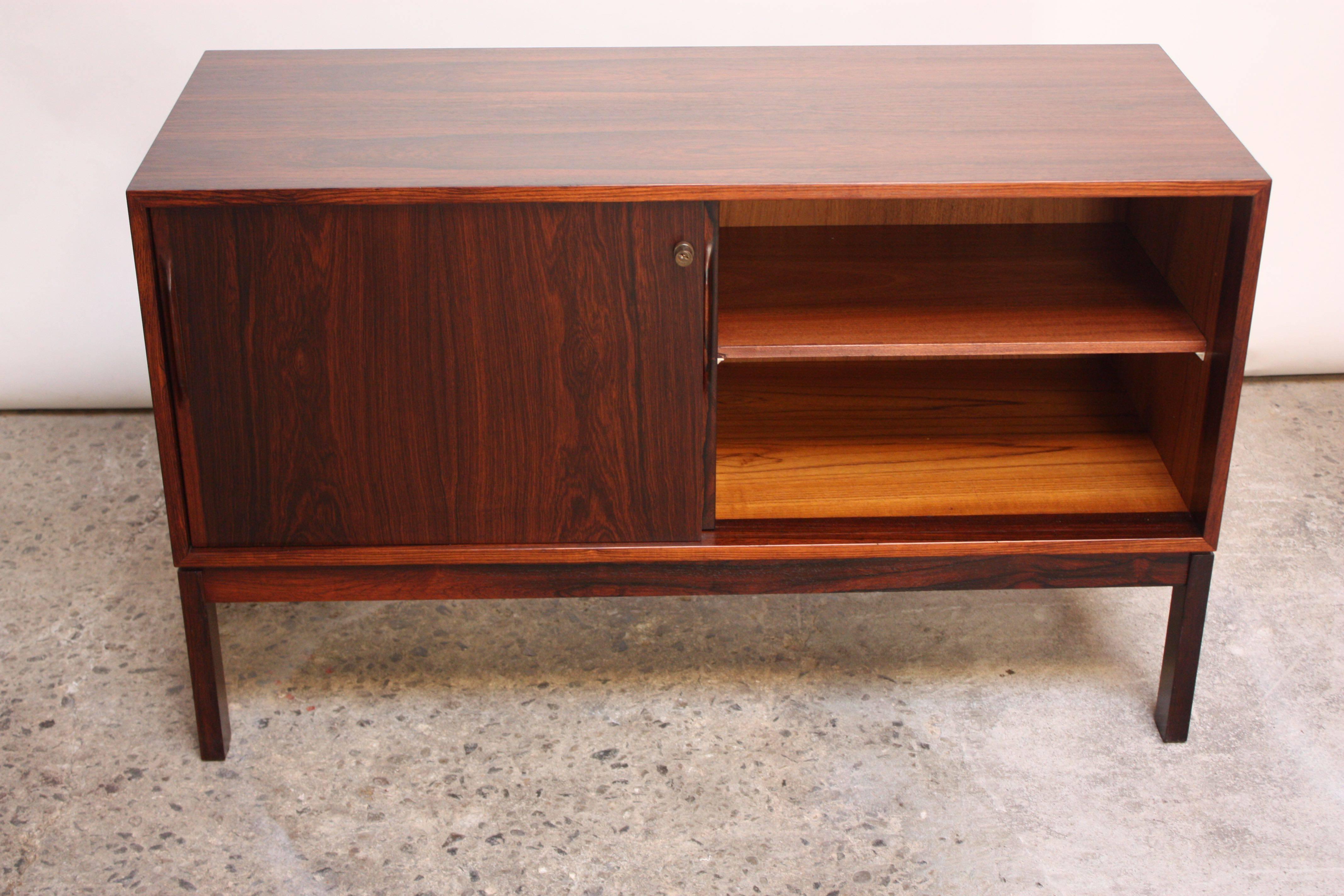 Petite Danish Modern Bookmatched Rosewood Cabinet In Excellent Condition In Brooklyn, NY