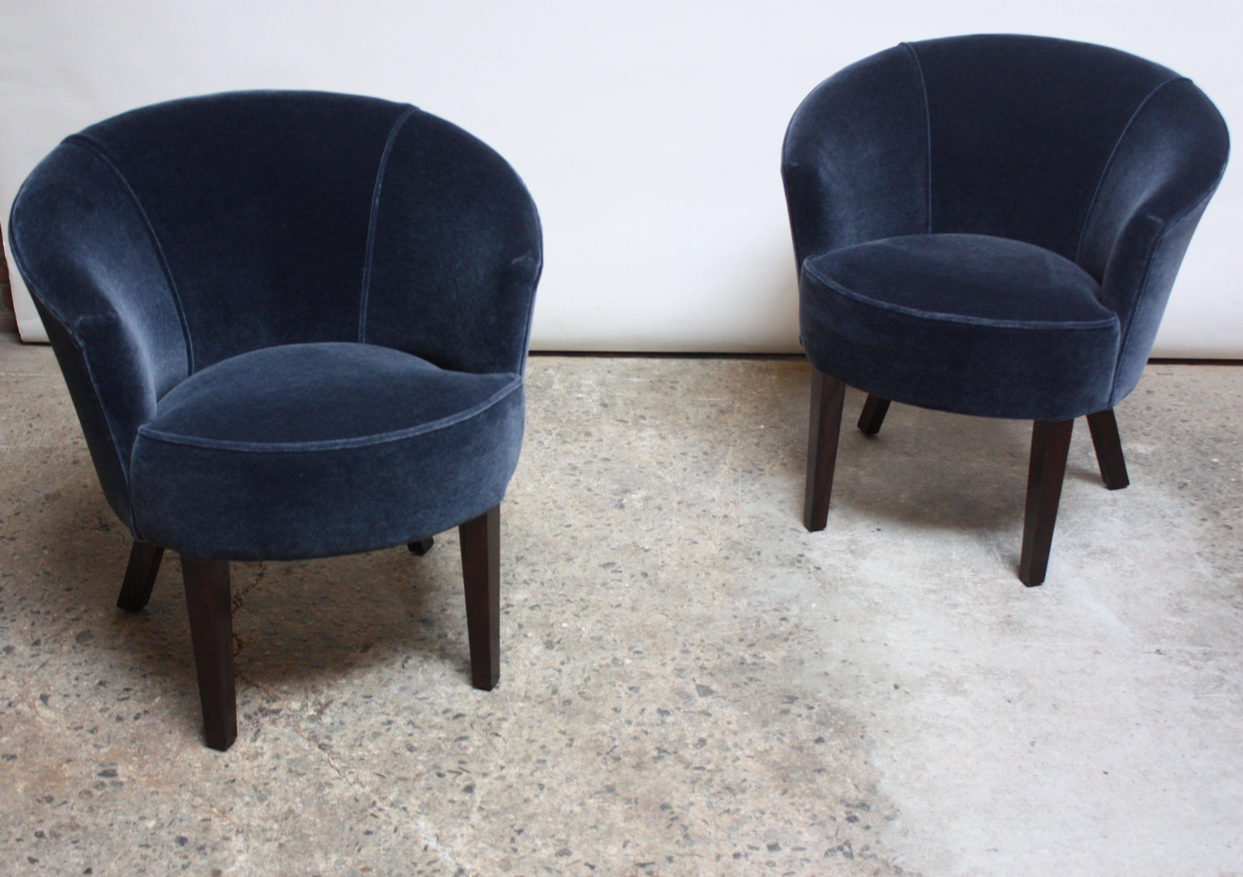 Contemporary Pair of English George Smith 'Petworth' Tub Chairs in Mohair