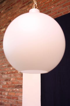 Früher Opalglas-Anhänger „Satellit“ von Vilhelm Wohlert für Louis Poulsen