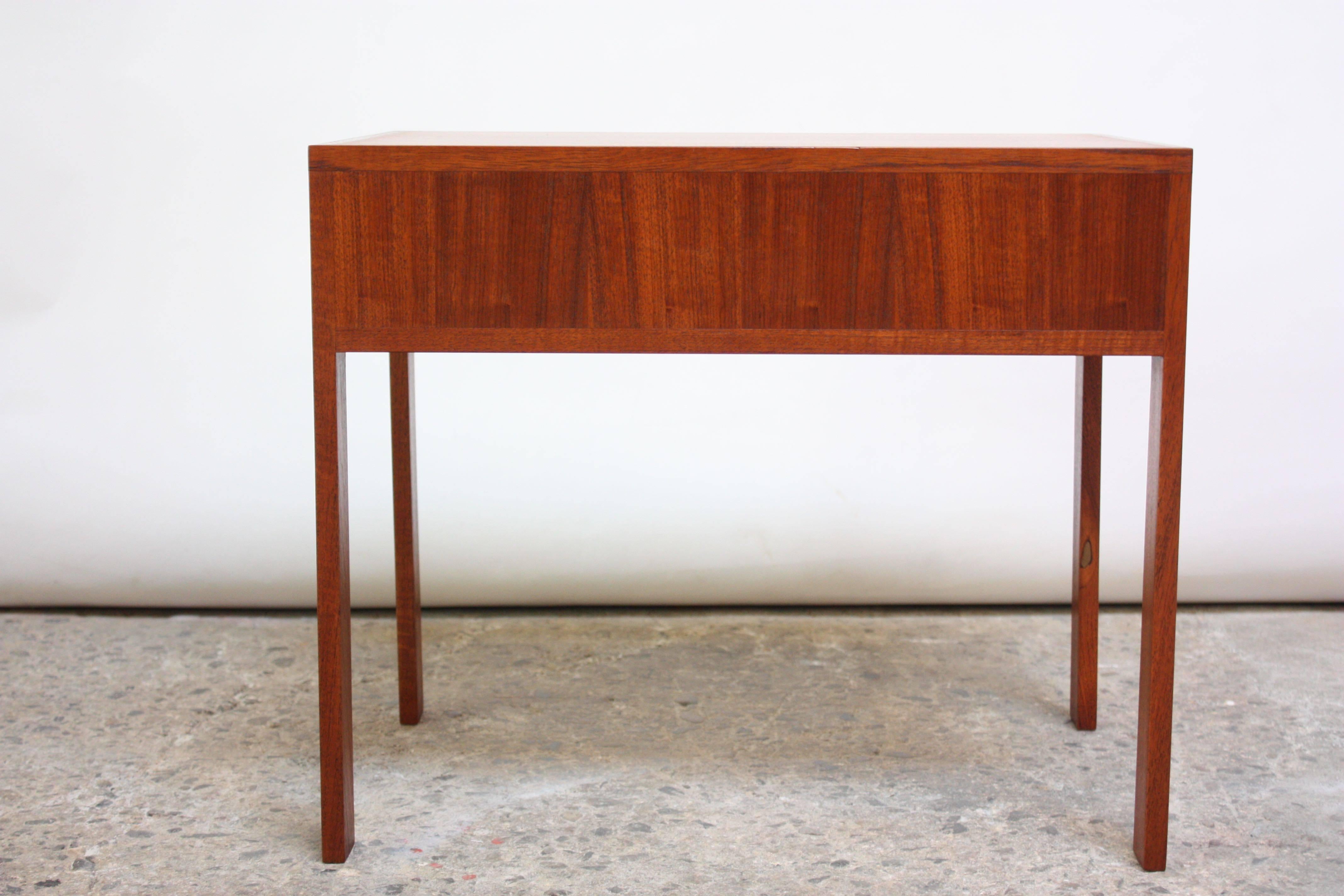 Nest of Three Teak Folding Tables by Illum Wikkelsø In Excellent Condition In Brooklyn, NY