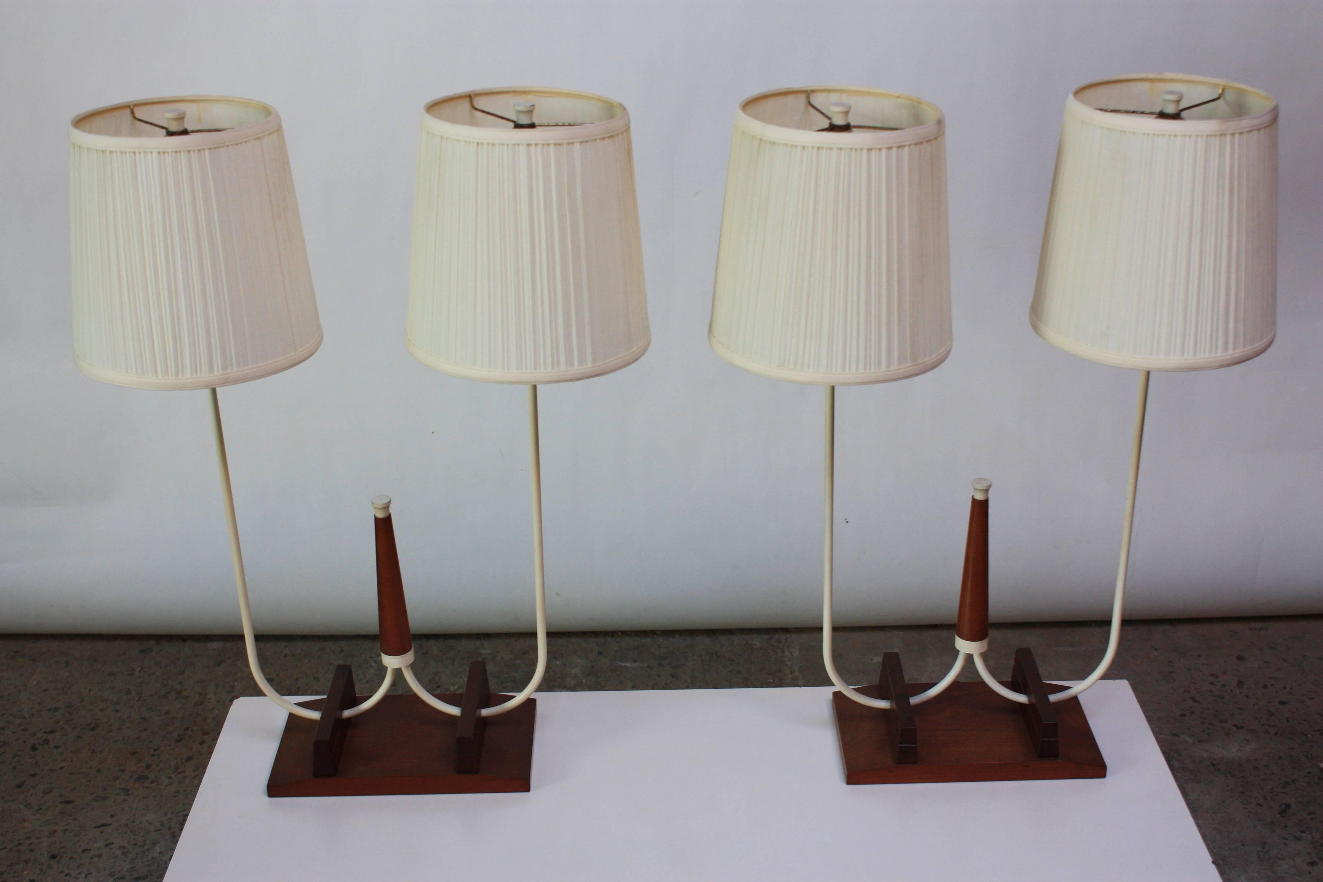 Pair of French Midcentury Double Fixture Table Lamps In Good Condition In Brooklyn, NY