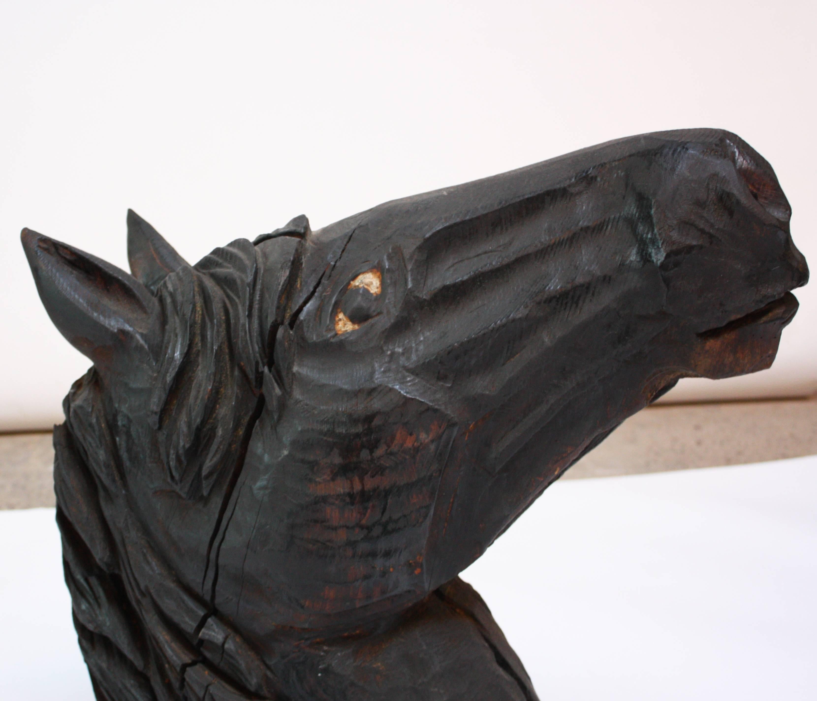Mountable Hand-Carved Horse Head Trade Sign In Good Condition In Brooklyn, NY