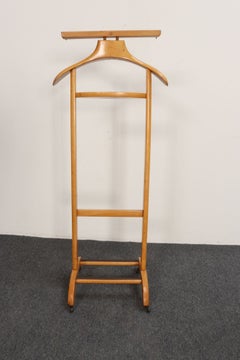 Vintage Italian Modern Fratelli Reguitti Maple Valet in the Style of Ico Parisi