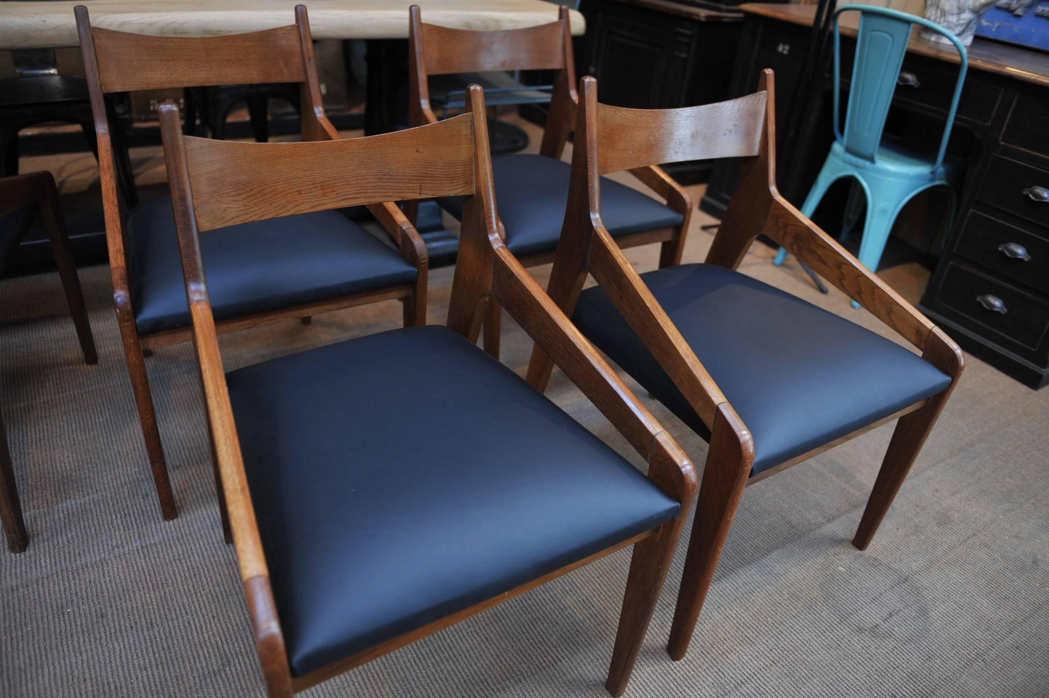 Mid-20th Century Set of Six Scandinavian Design Oak Chairs Black Leather Seat, circa 1960