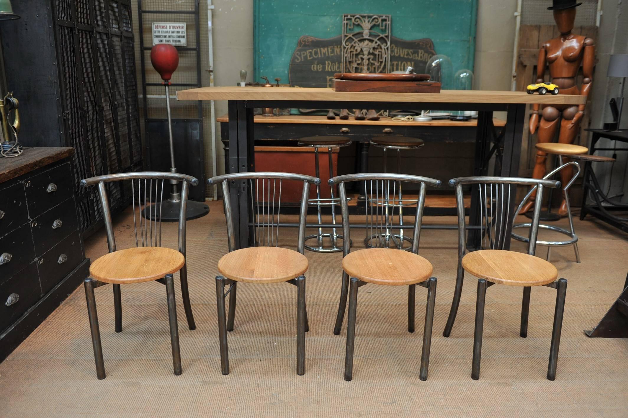 Set of Six Industrial and Design Mid-Century Iron and Oak Chairs, 1950s 1