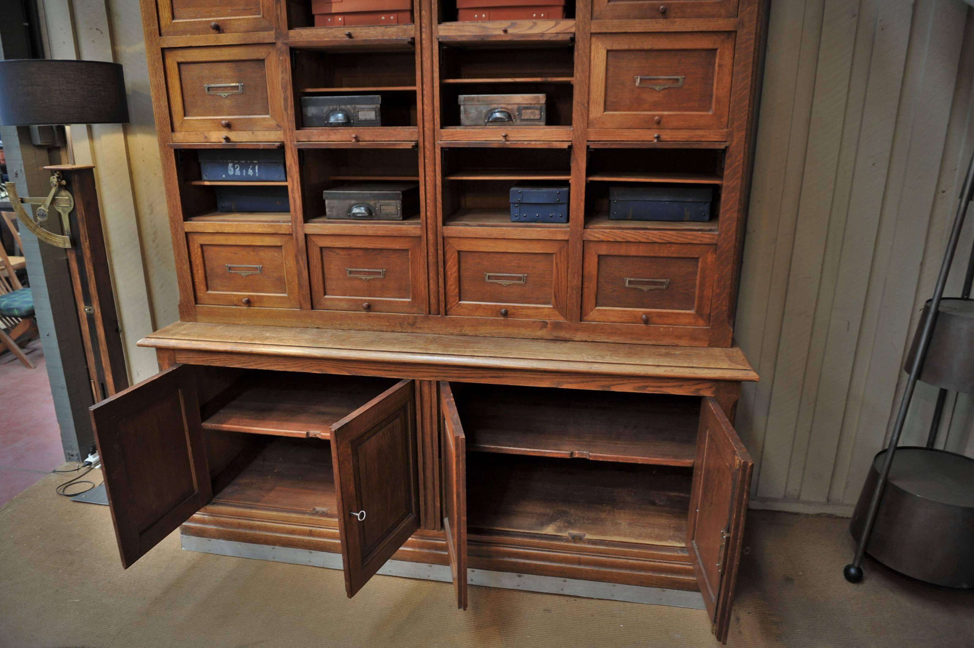 French Oak Notary Luxurious Clapet Drawer and Doors File Cabinet, circa 1900 3