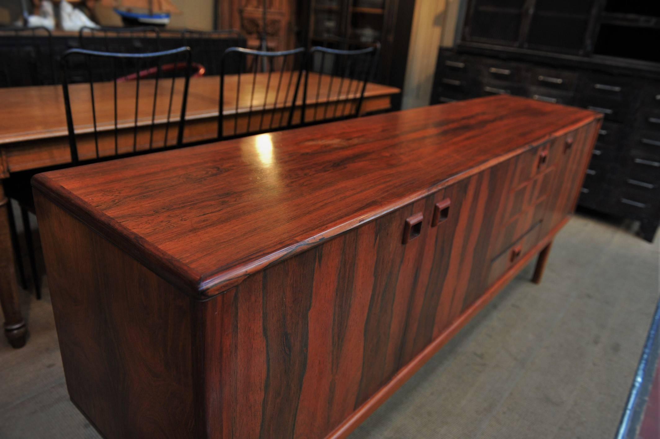 Large Rosewood Danish Credenza, 1950 In Excellent Condition In Roubaix, FR