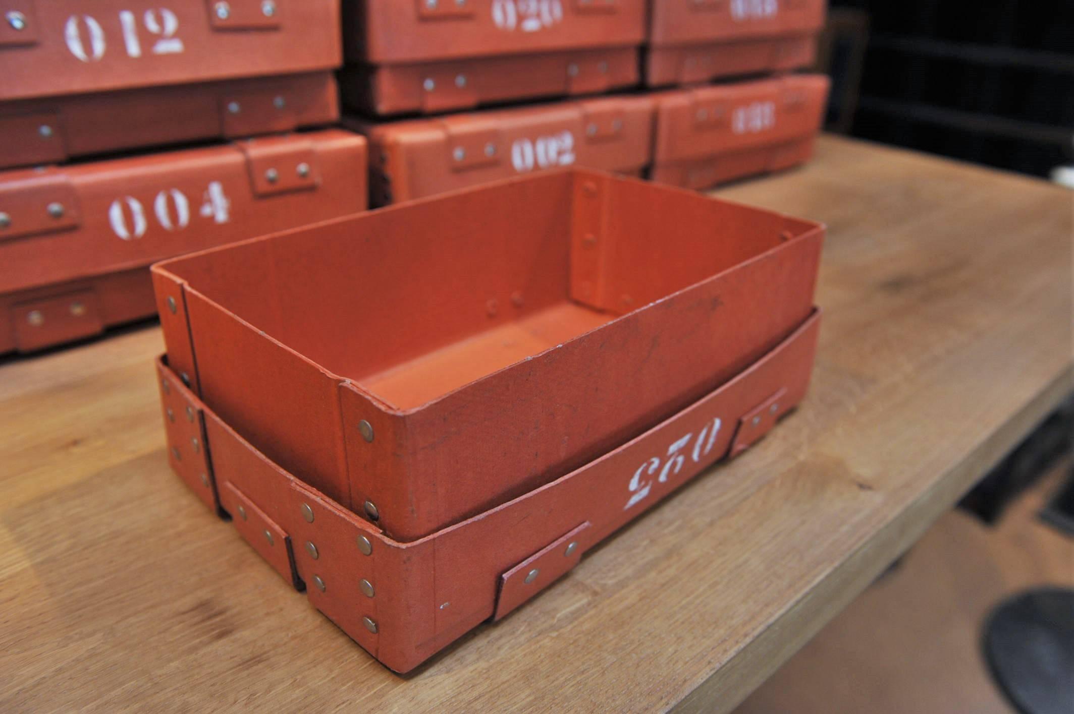Vintage French National Bank Gold Bar Boxes, circa 1940 In Good Condition For Sale In Roubaix, FR