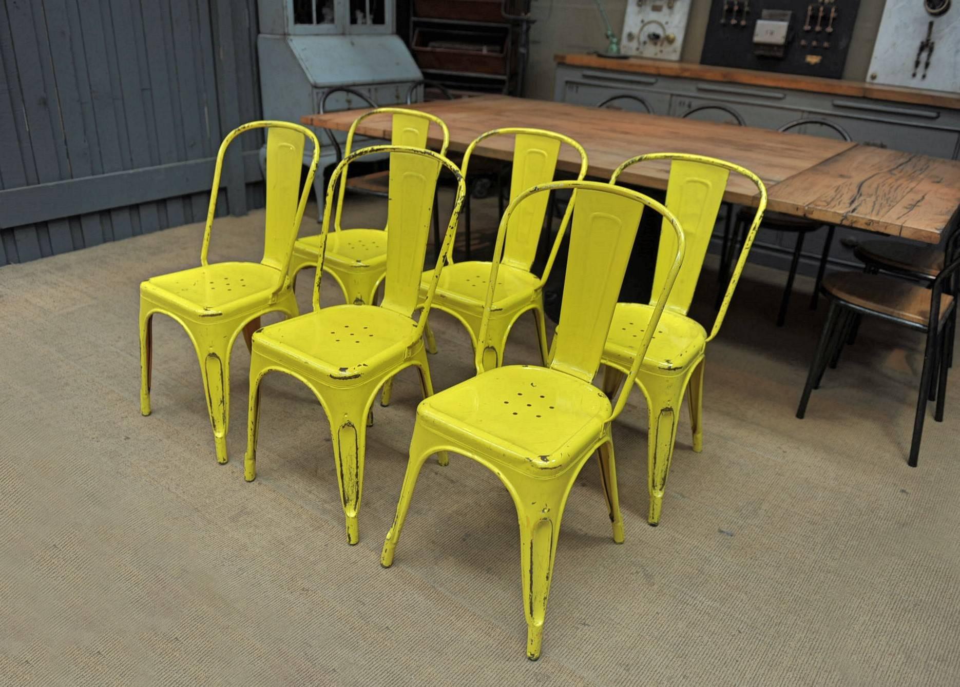 Set of six vintage Tolix A chairs, circa 1950 vintage yellow patina
Designer: Xavier Pauchard (1880-1948).
6 Vintage 1950 Tolix Chairs Yellow Patina