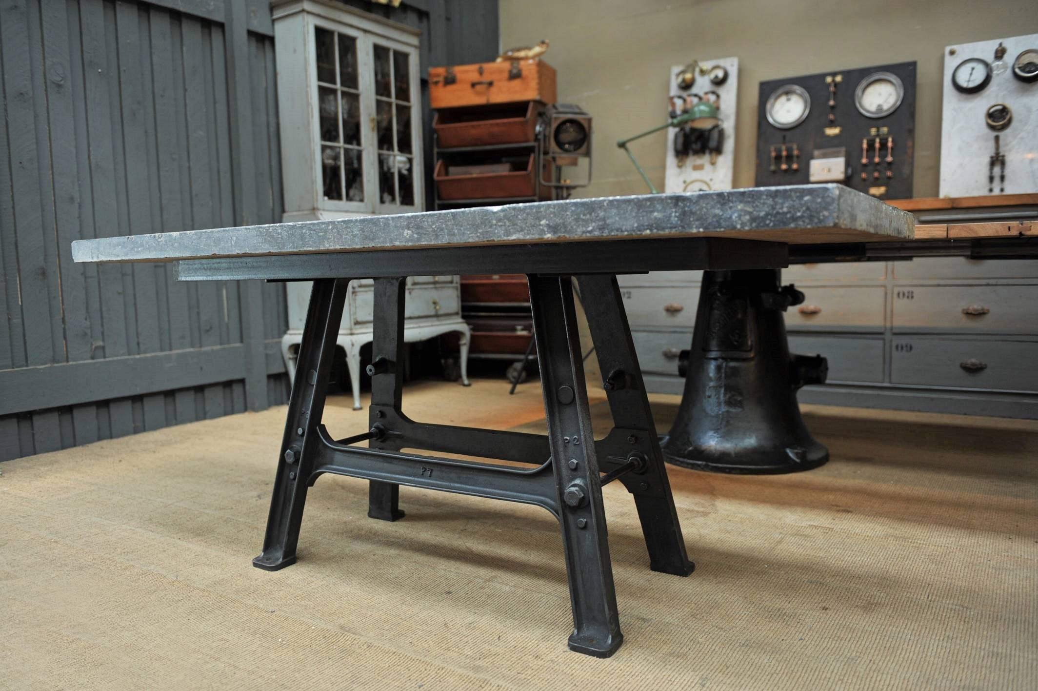 French Old Bluestone Top and Iron Industrial Console Table In Good Condition In Roubaix, FR